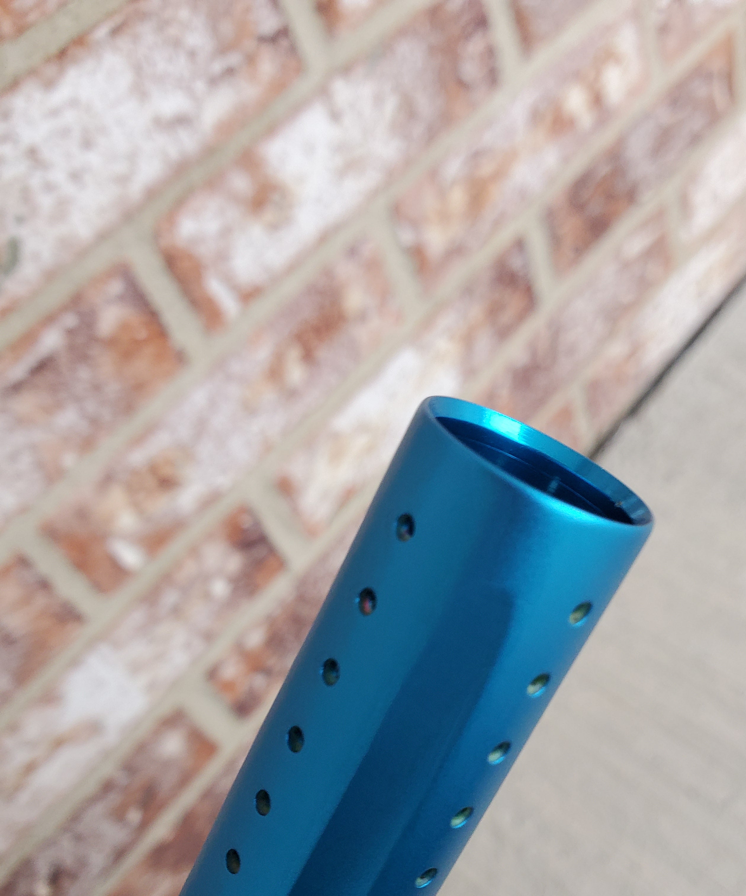 Used DLX Luxe X Paintball Gun - Teal / Black