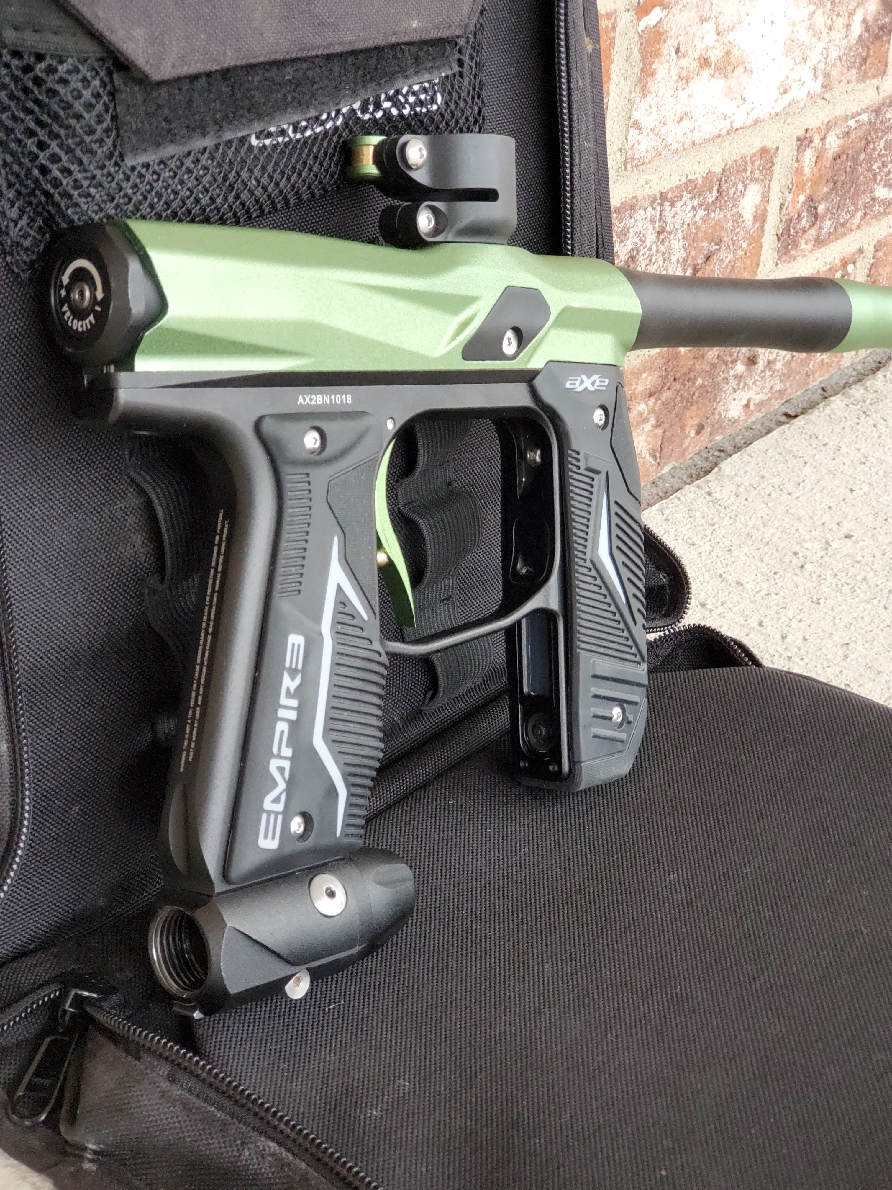 Used Empire Axe 2.0 Paintball Gun - Green / Black