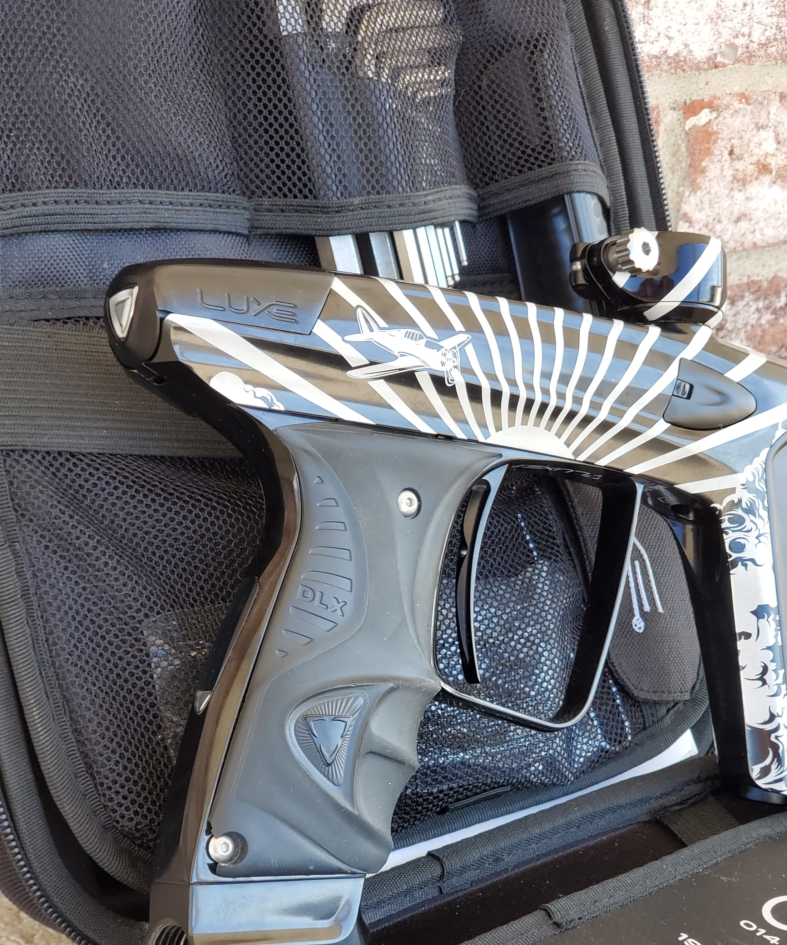 Used DLX Luxe Ice Paintball Gun - Kamikaze