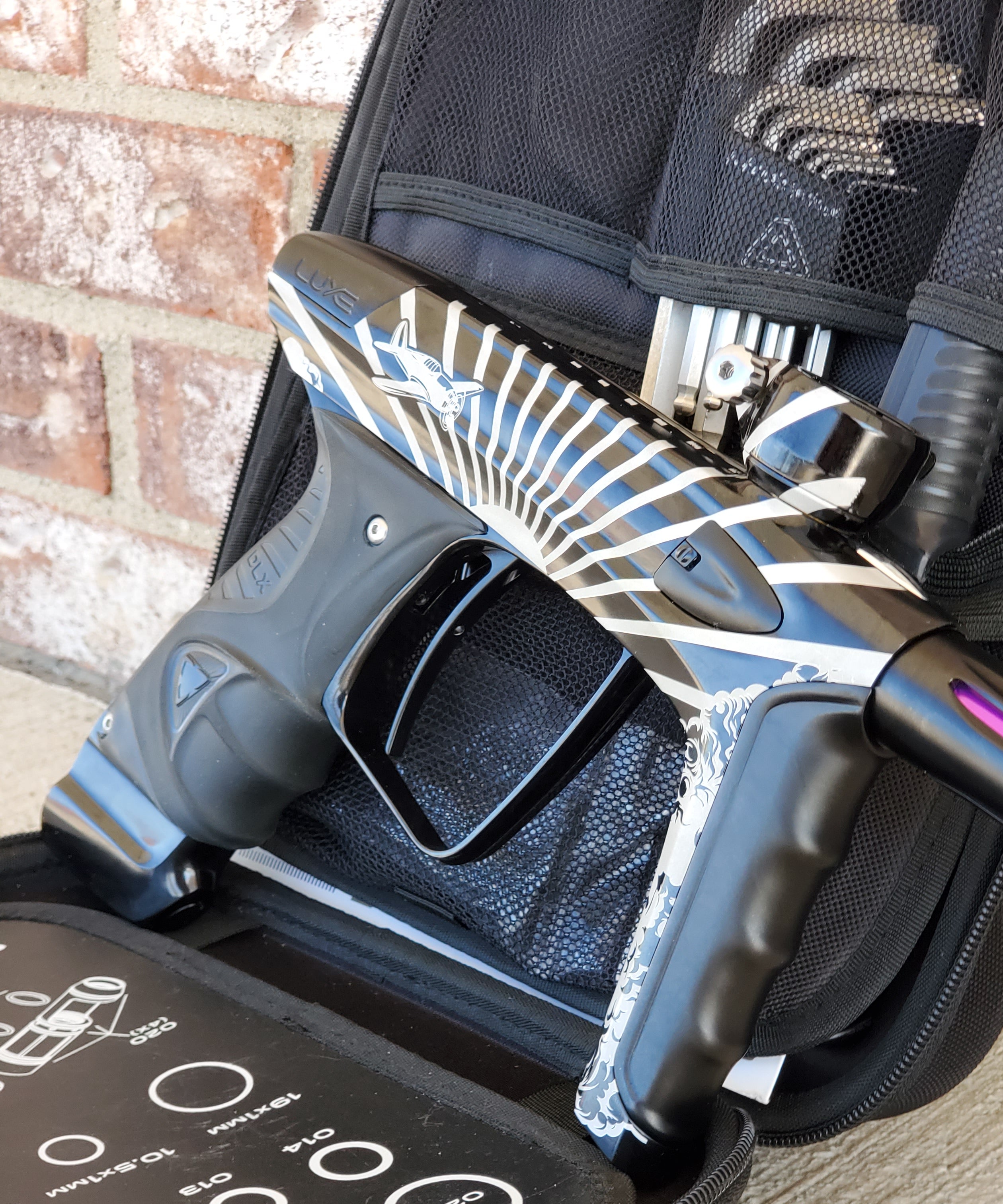 Used DLX Luxe Ice Paintball Gun - Kamikaze