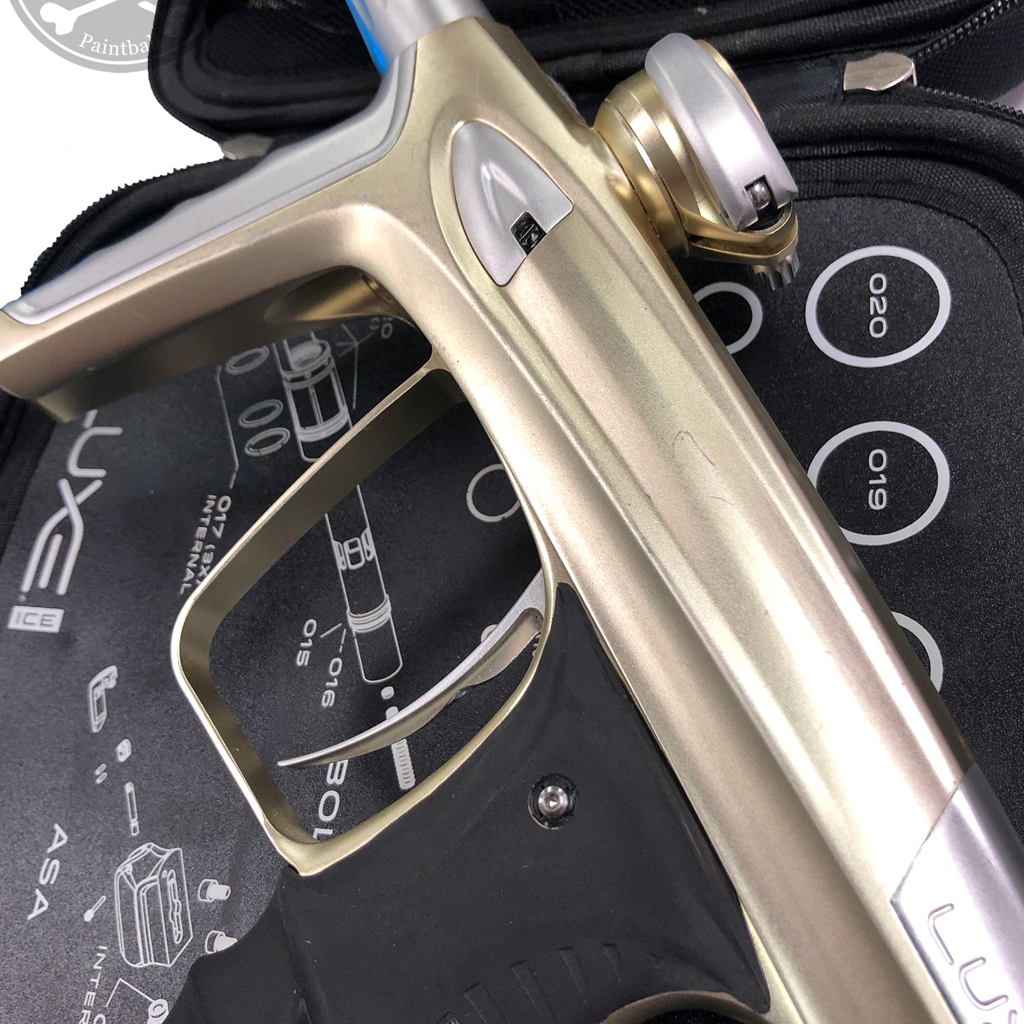 Used DLX Luxe Ice Paintball Gun - Gold/Silver