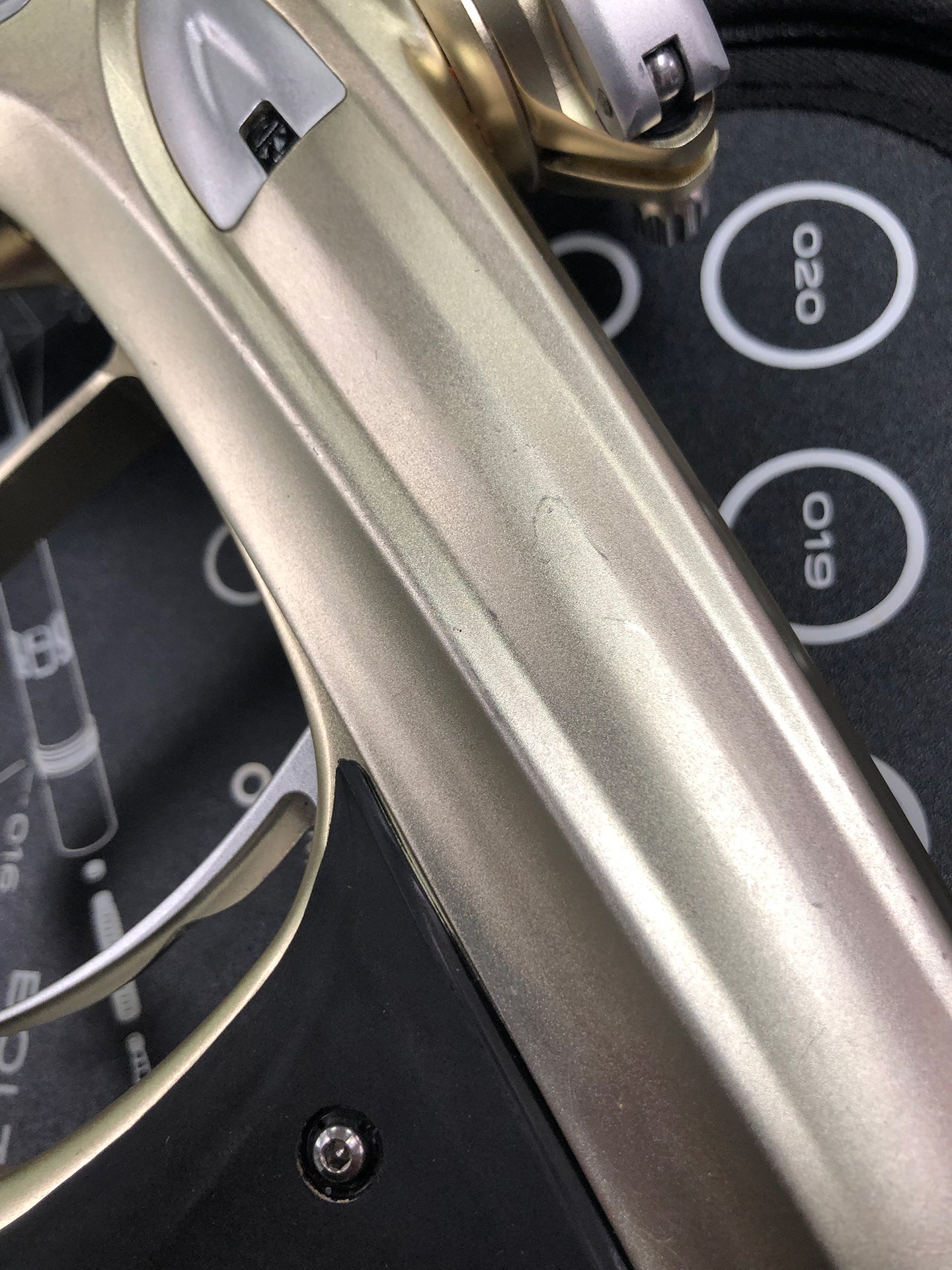Used DLX Luxe Ice Paintball Gun - Gold/Silver