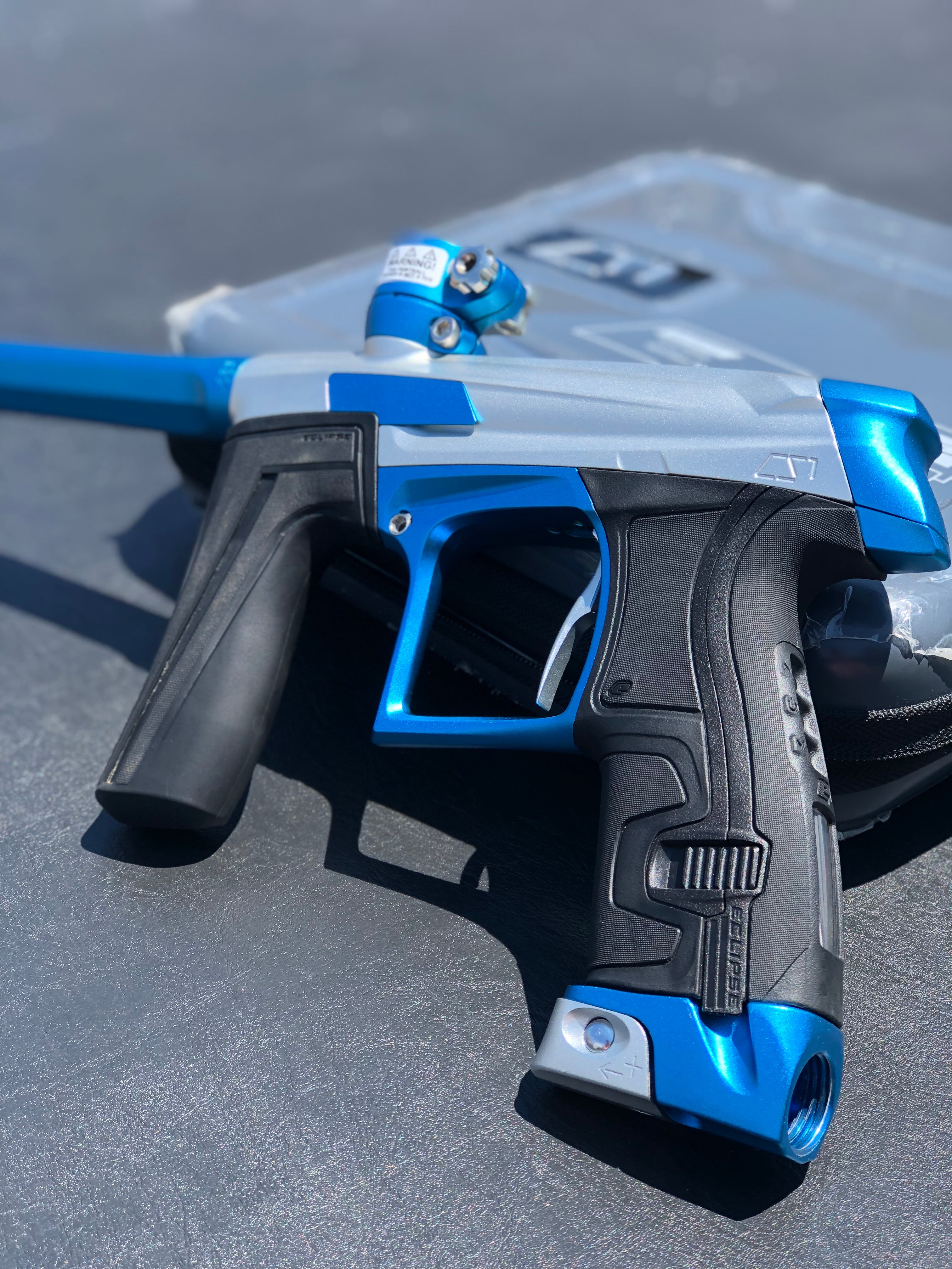Used Planet Eclipse Silver/Blue CS1 Paintball Marker