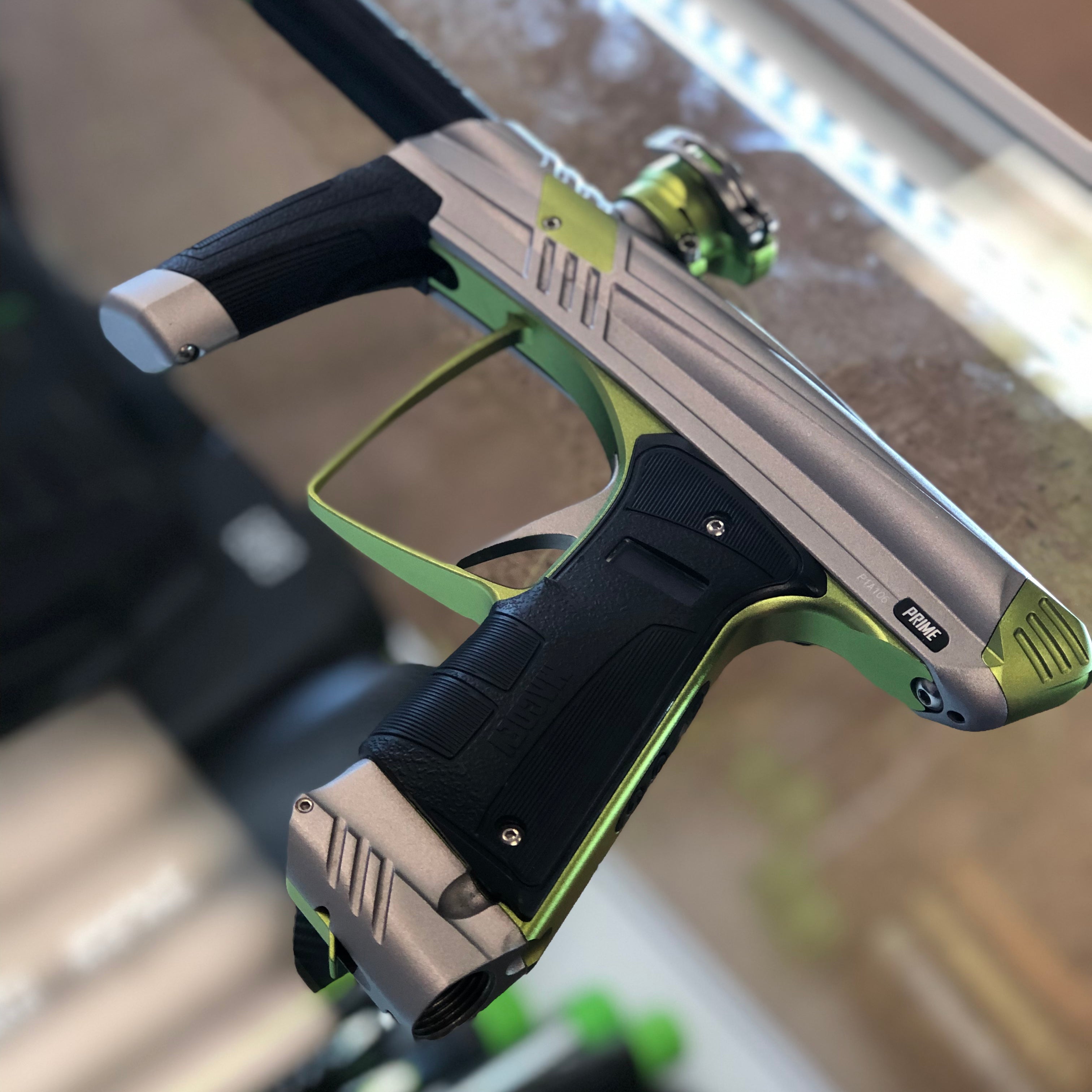 USED MacDev Prime - Dust Silver/Green