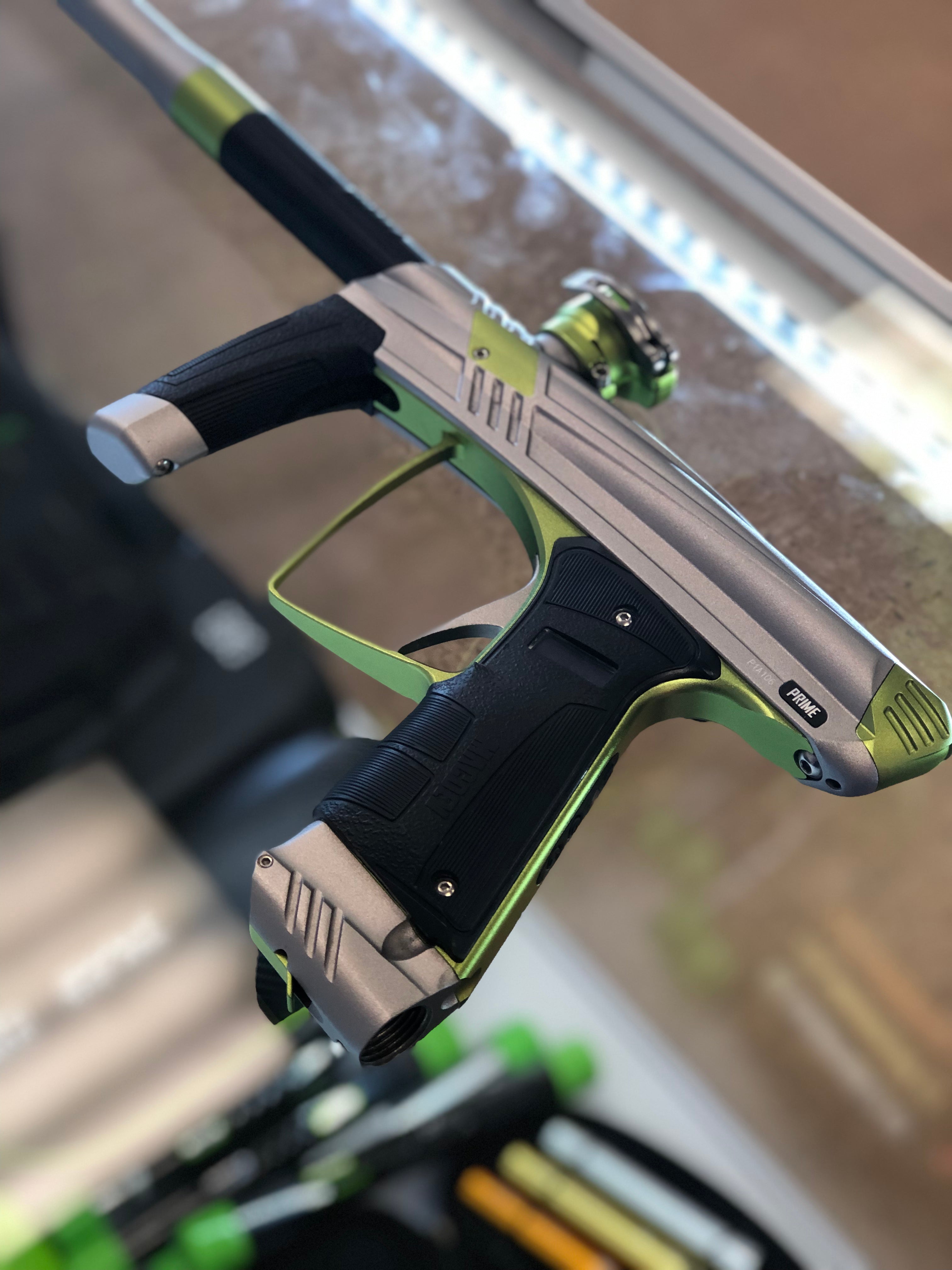 USED MacDev Prime - Dust Silver/Green