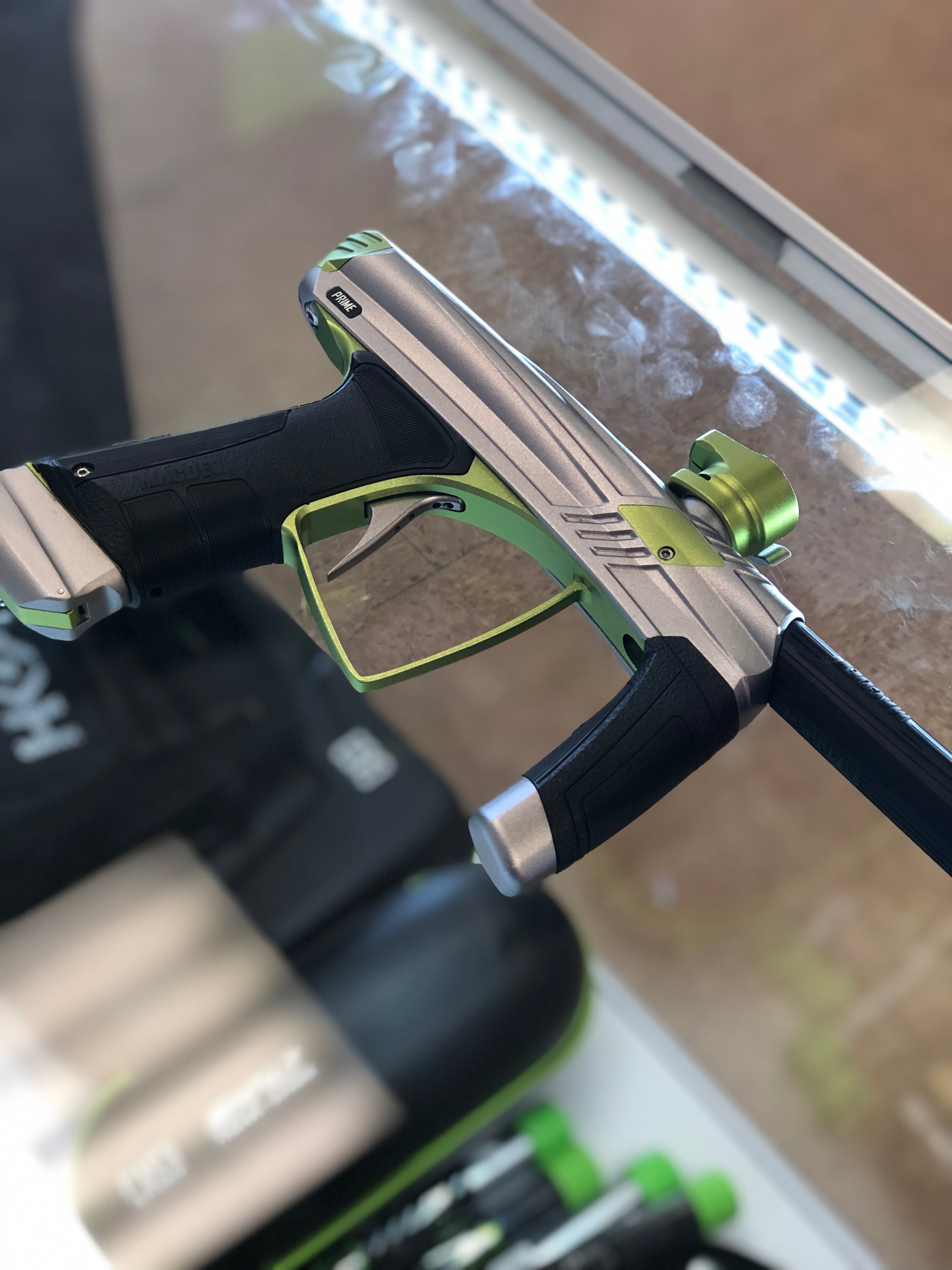 USED MacDev Prime - Dust Silver/Green