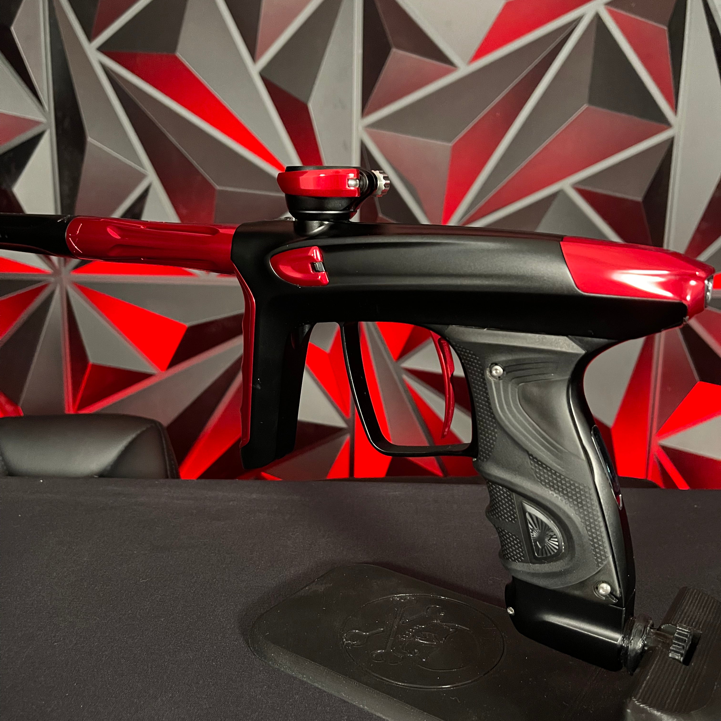 Used DLX Luxe TM40 Paintball Gun - Dust Black/Gloss Red