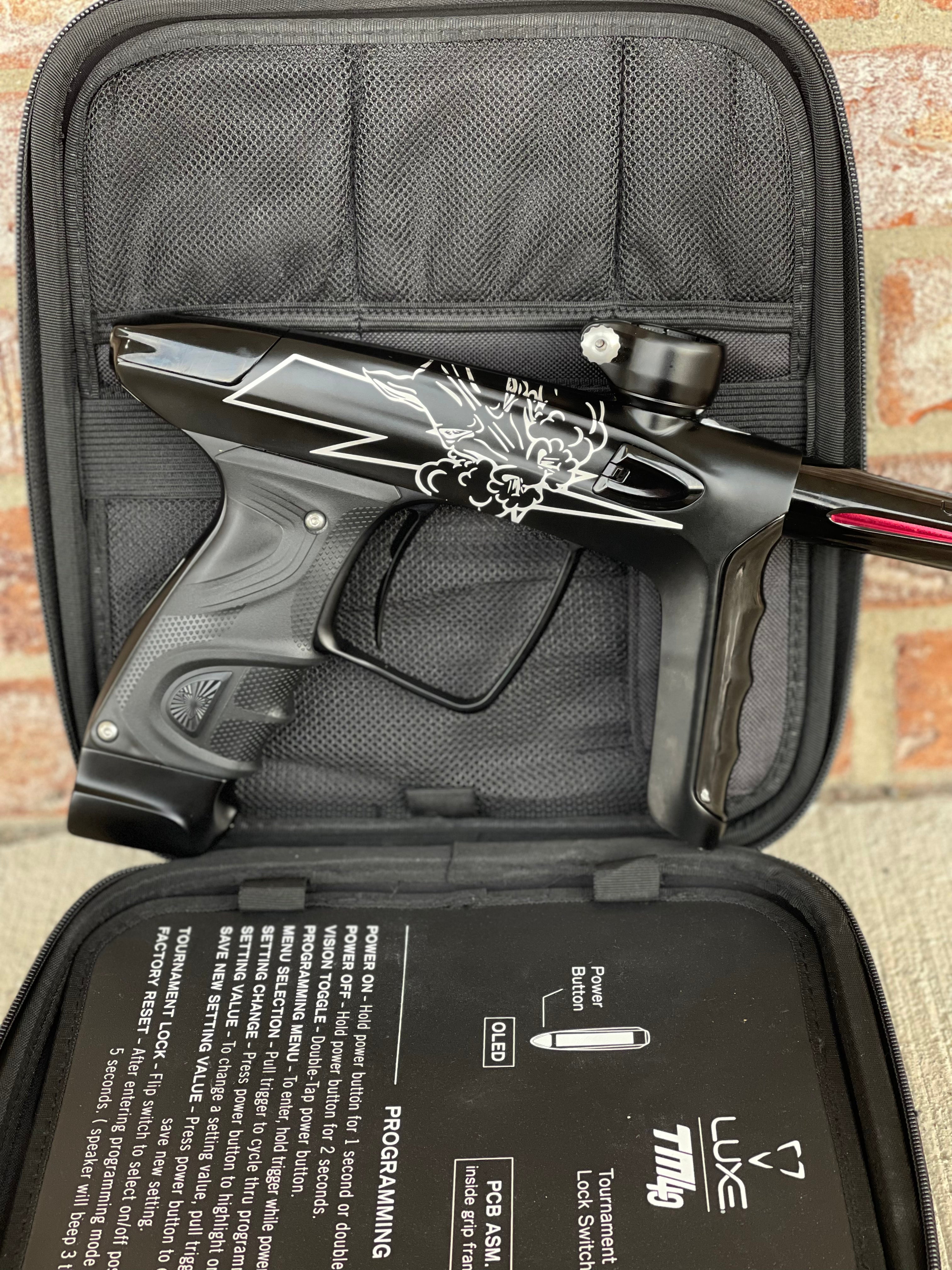 Used DLX Luxe TM40 Paintball Gun - LE Thunderhorse