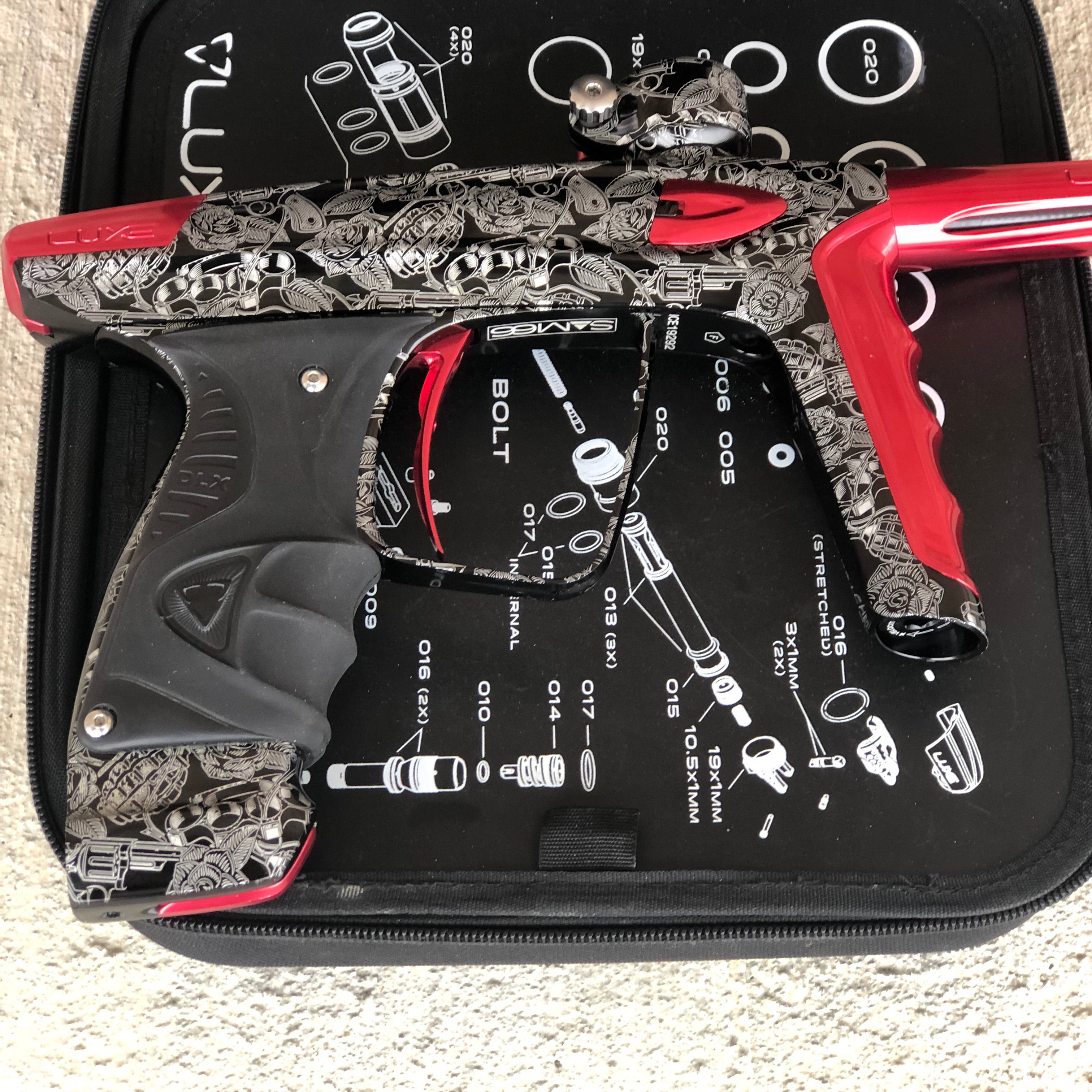 Used DLX Luxe Ice Paintball Gun - SAM66 Edition