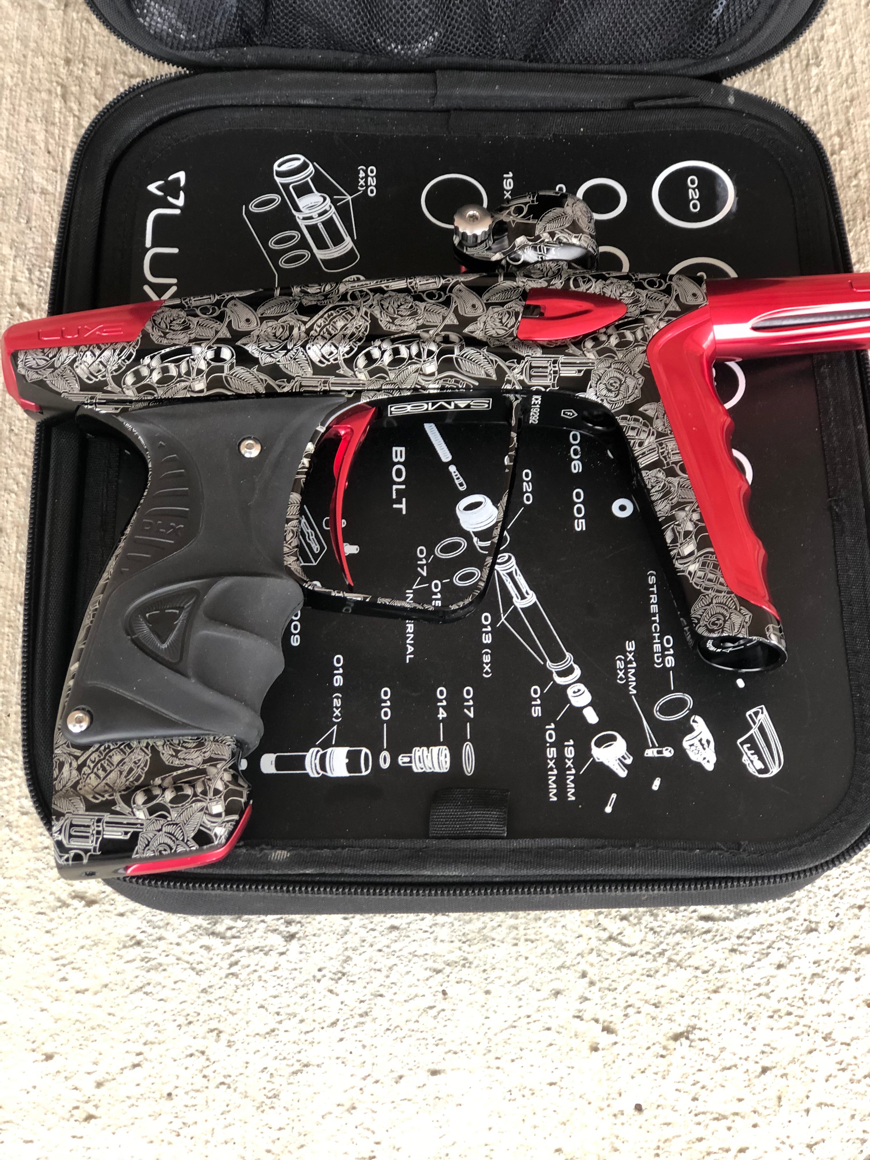 Used DLX Luxe Ice Paintball Gun - SAM66 Edition