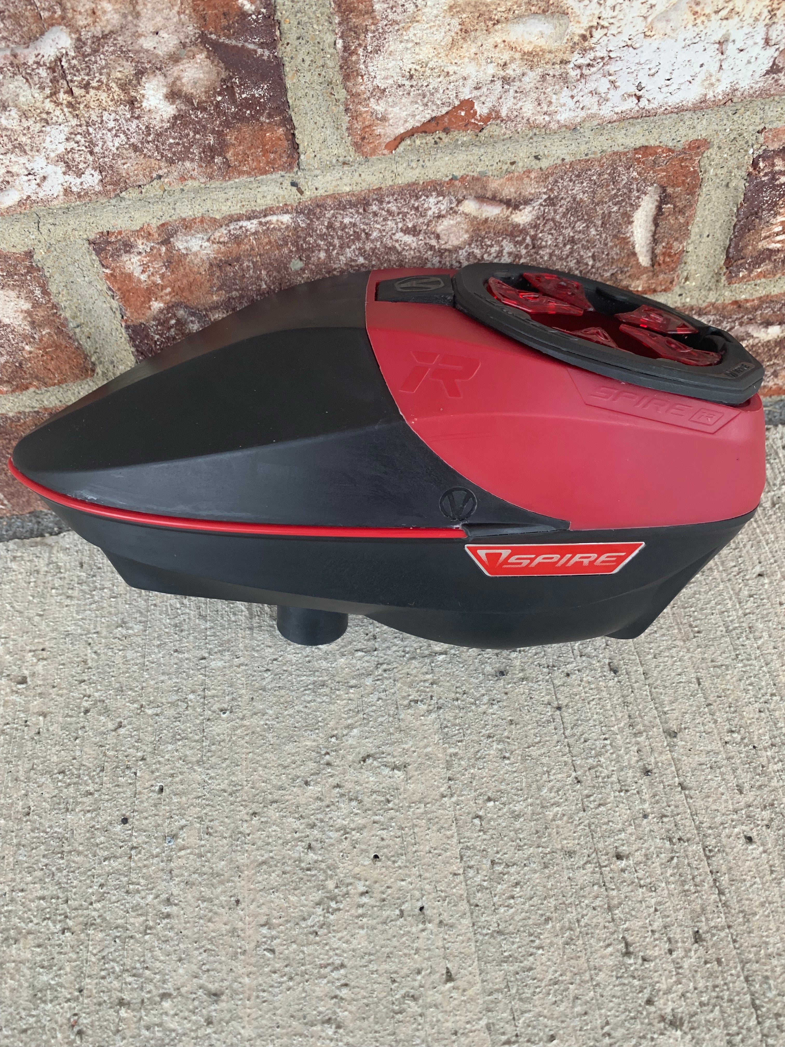 Used Virtue Spire Ir Paintball Loader- Black/Red