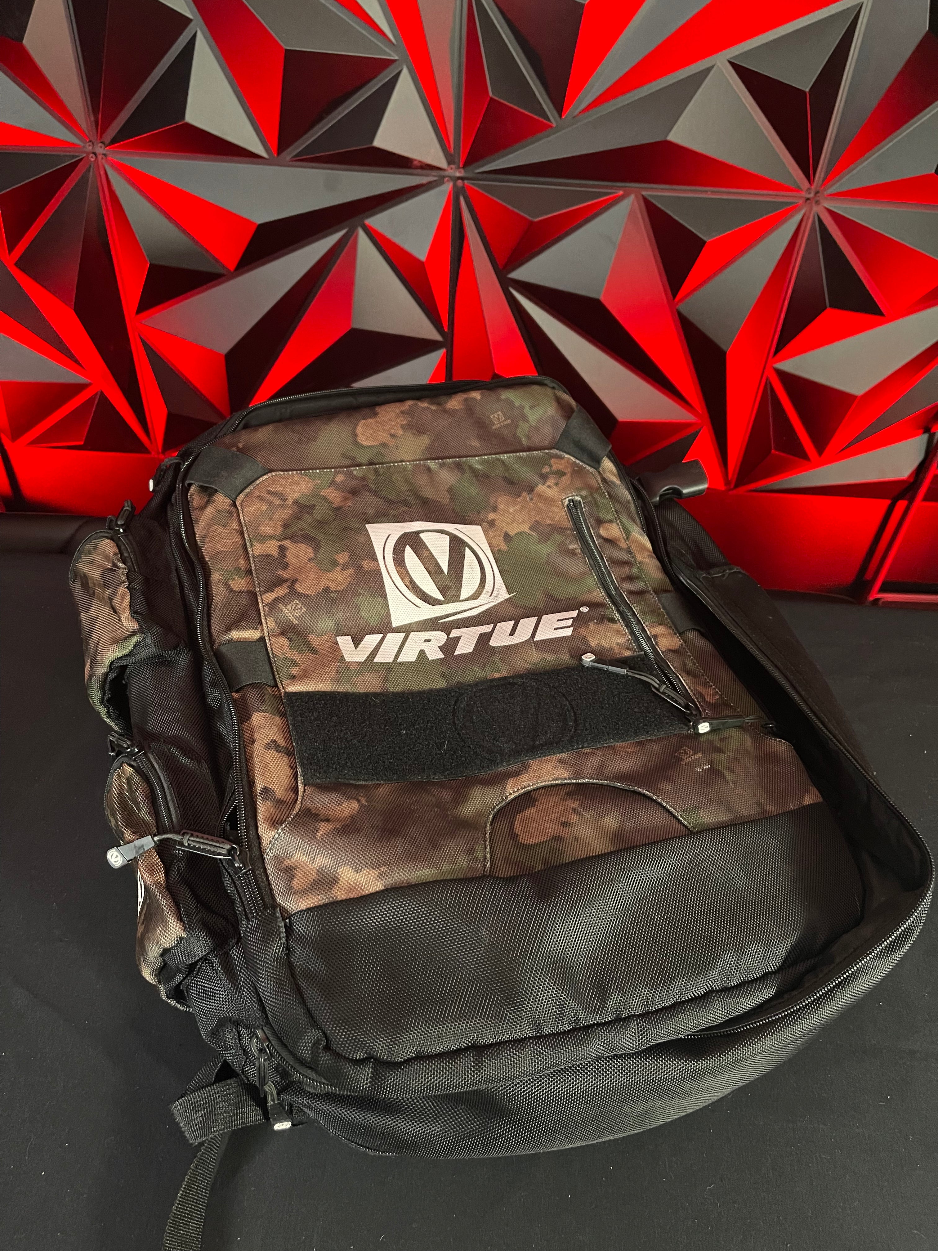 Used Virtue Gambler Backpack & Paintball Gearbag - Reality Brush Camo