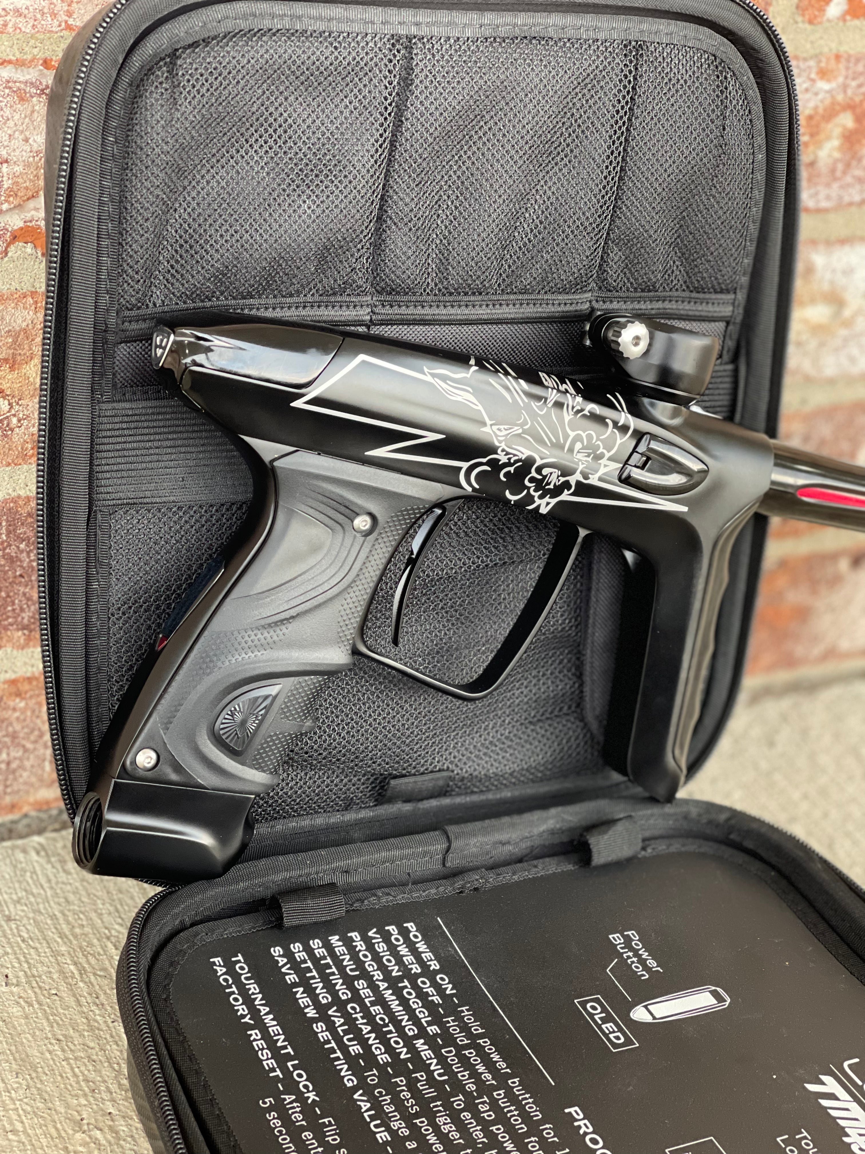 Used DLX Luxe TM40 Paintball Gun - LE Thunderhorse