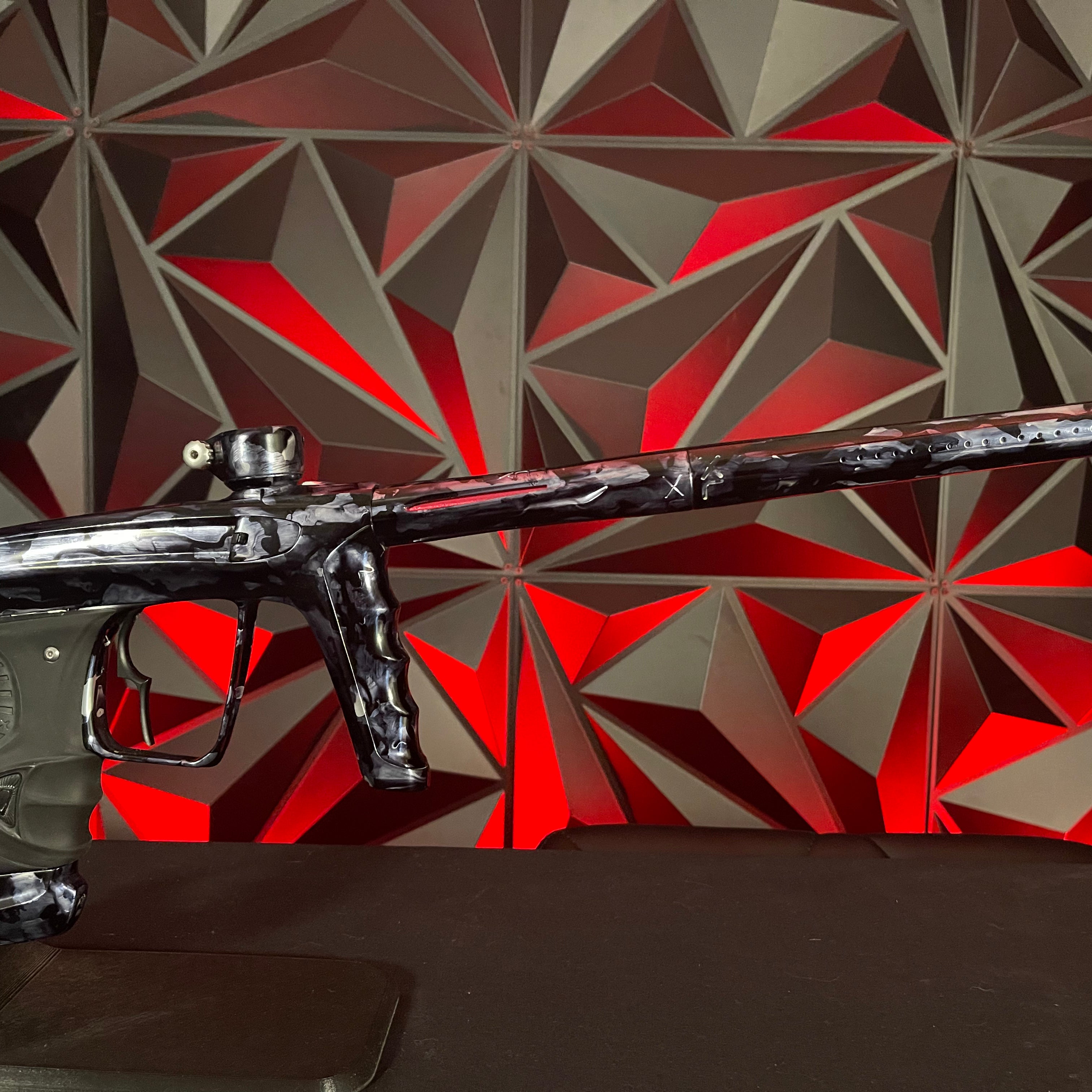 Used DLX Luxe X Paintball Gun - Grey Marble