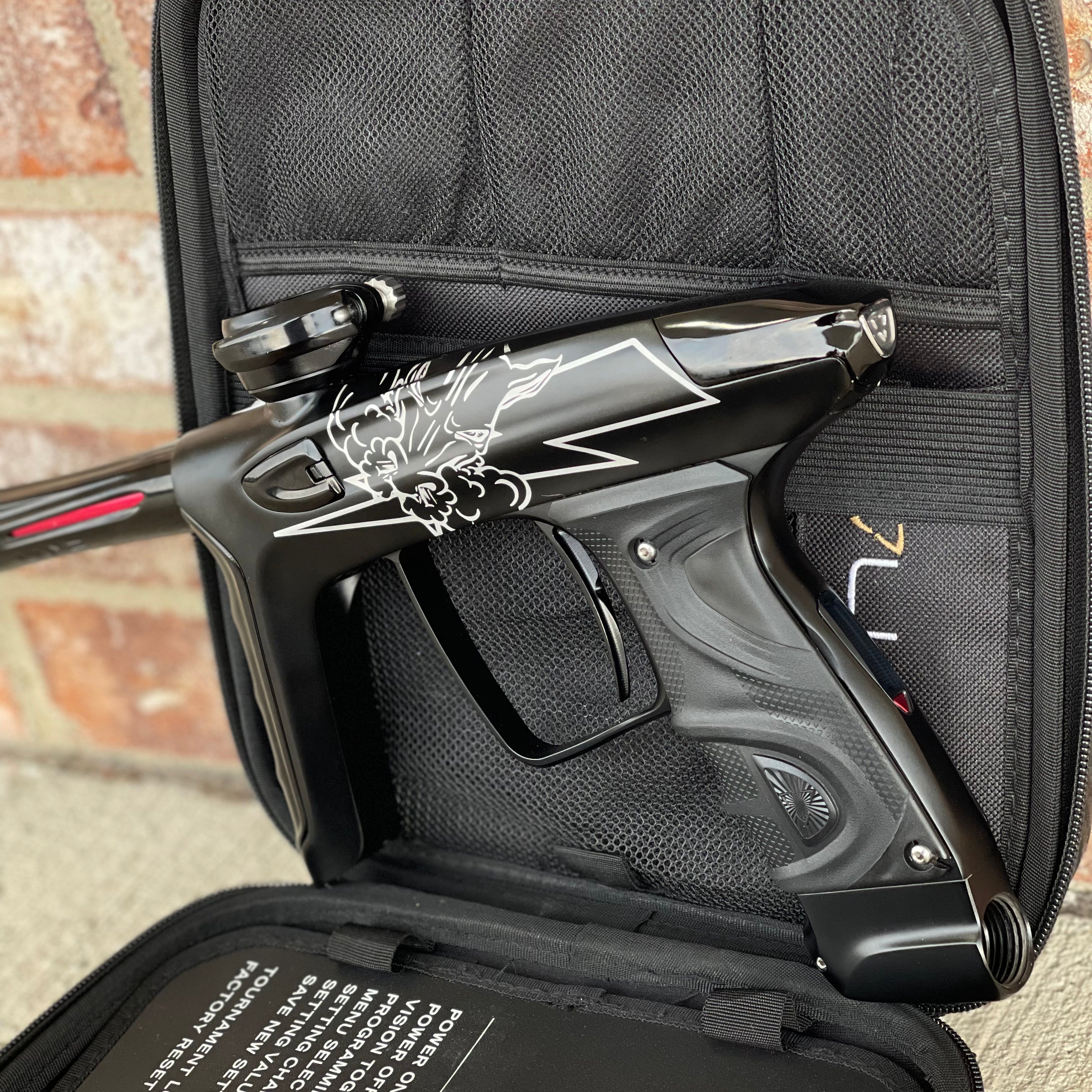 Used DLX Luxe TM40 Paintball Gun - LE Thunderhorse