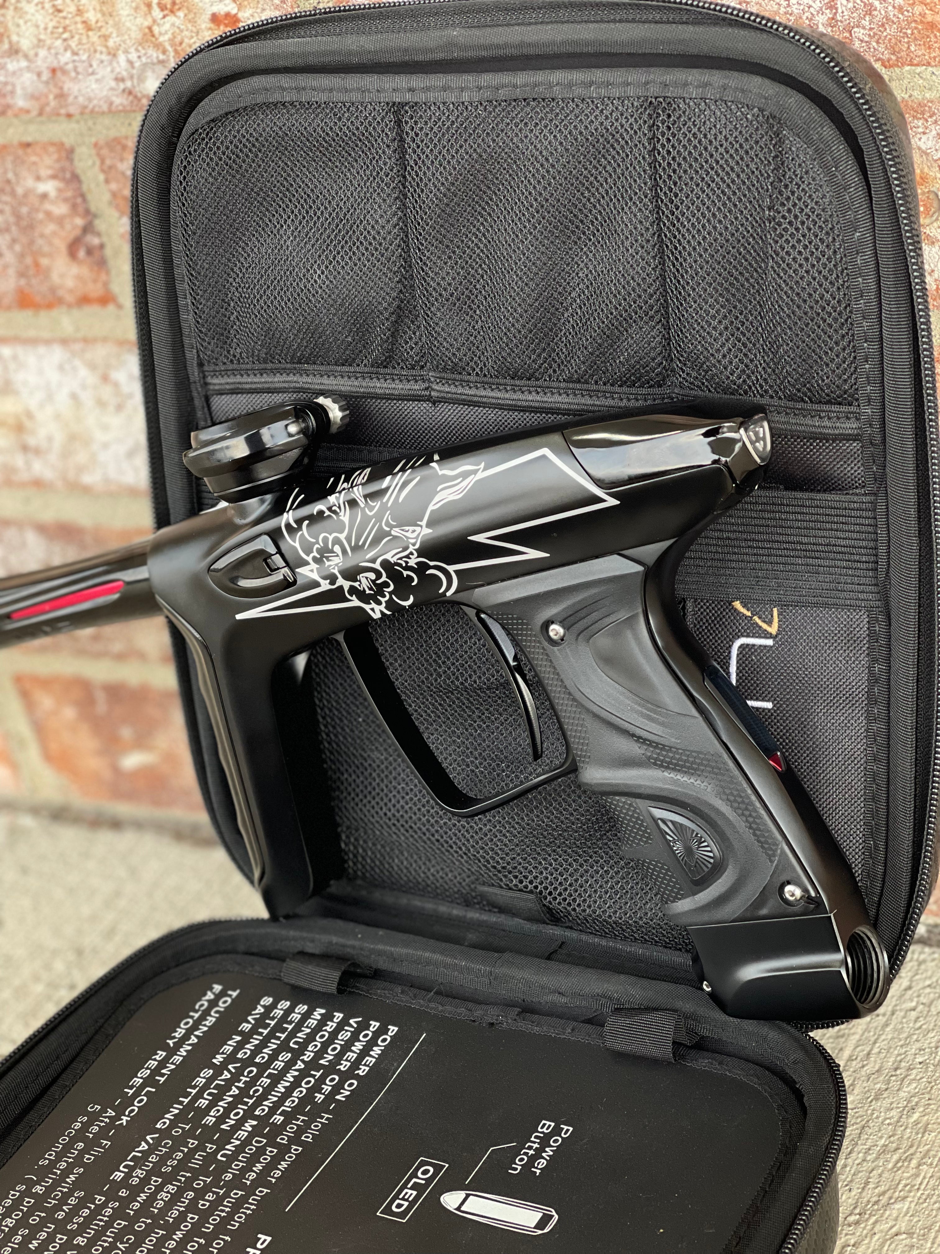 Used DLX Luxe TM40 Paintball Gun - LE Thunderhorse
