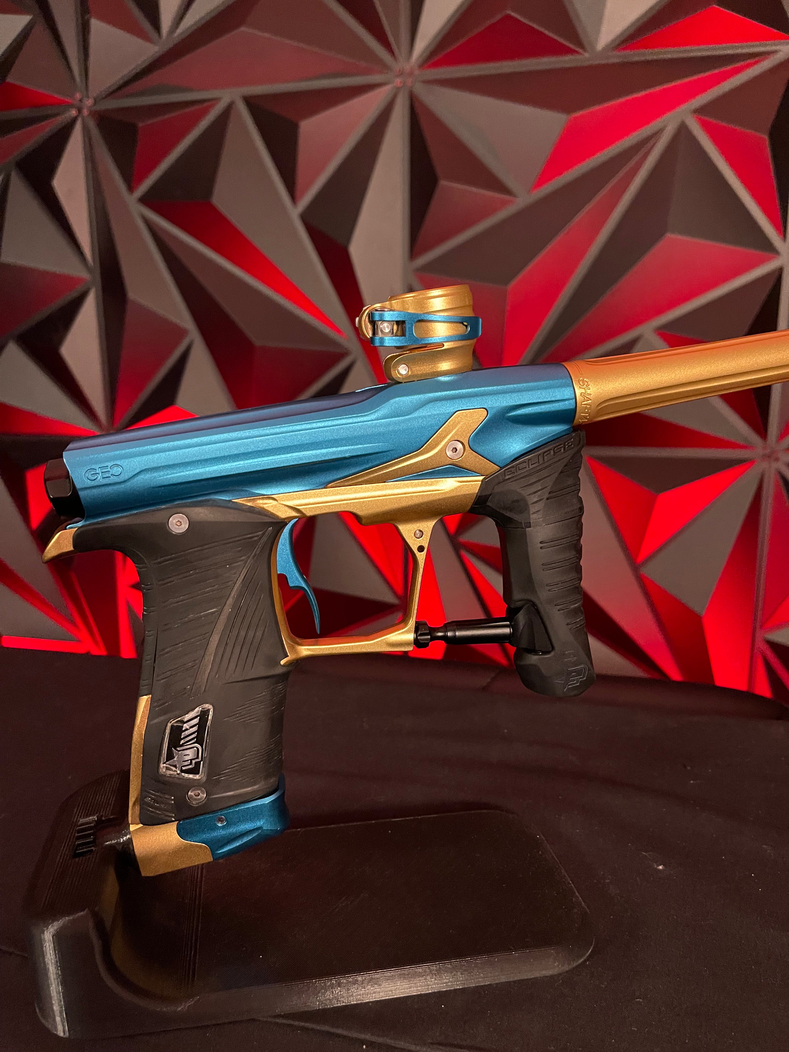 Used Planet Eclipse Geo 3.1 Paintball Gun - Blue/Gold