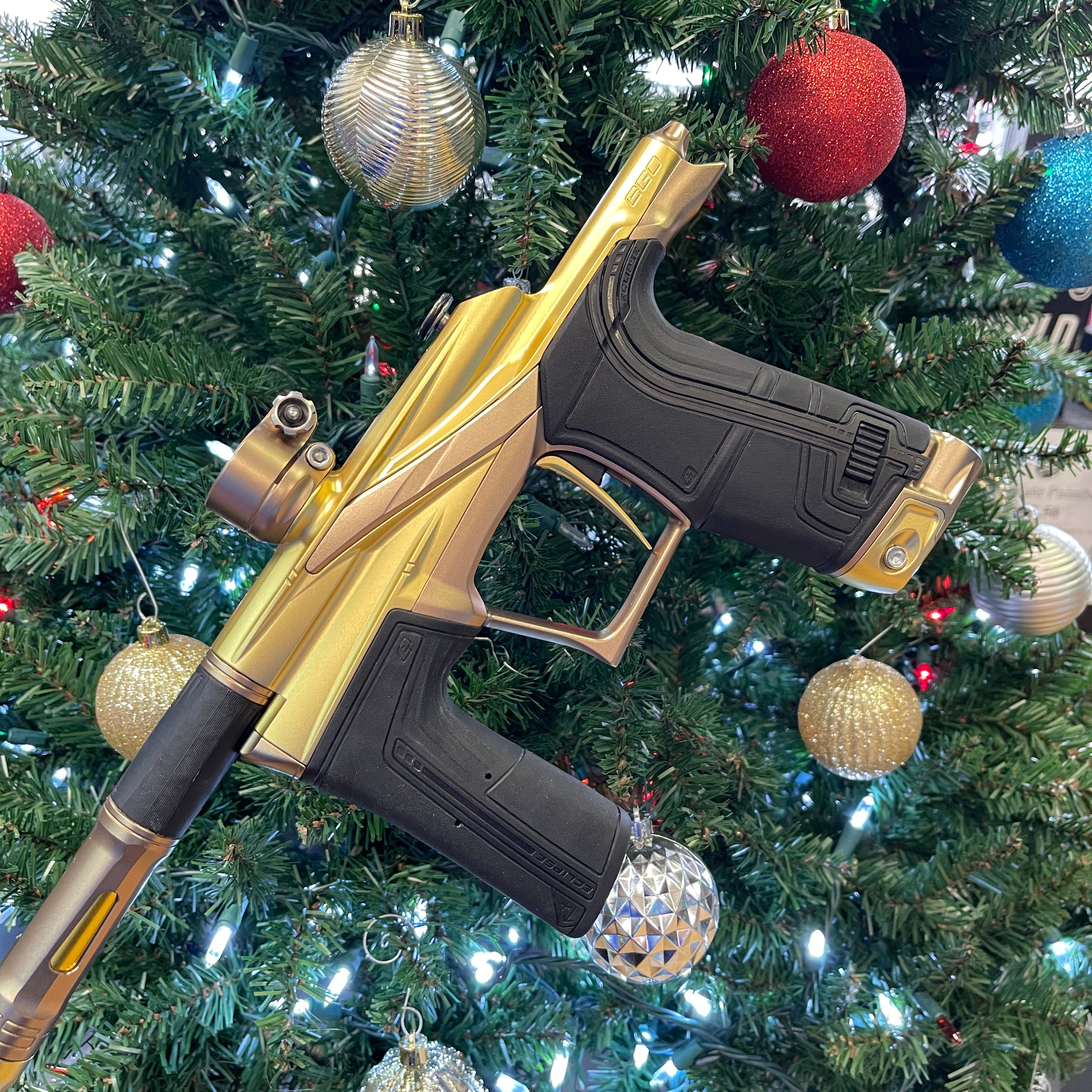 Used Planet Eclipse LV2 Paintball Gun - Crusade w/ 4 s63 Inserts