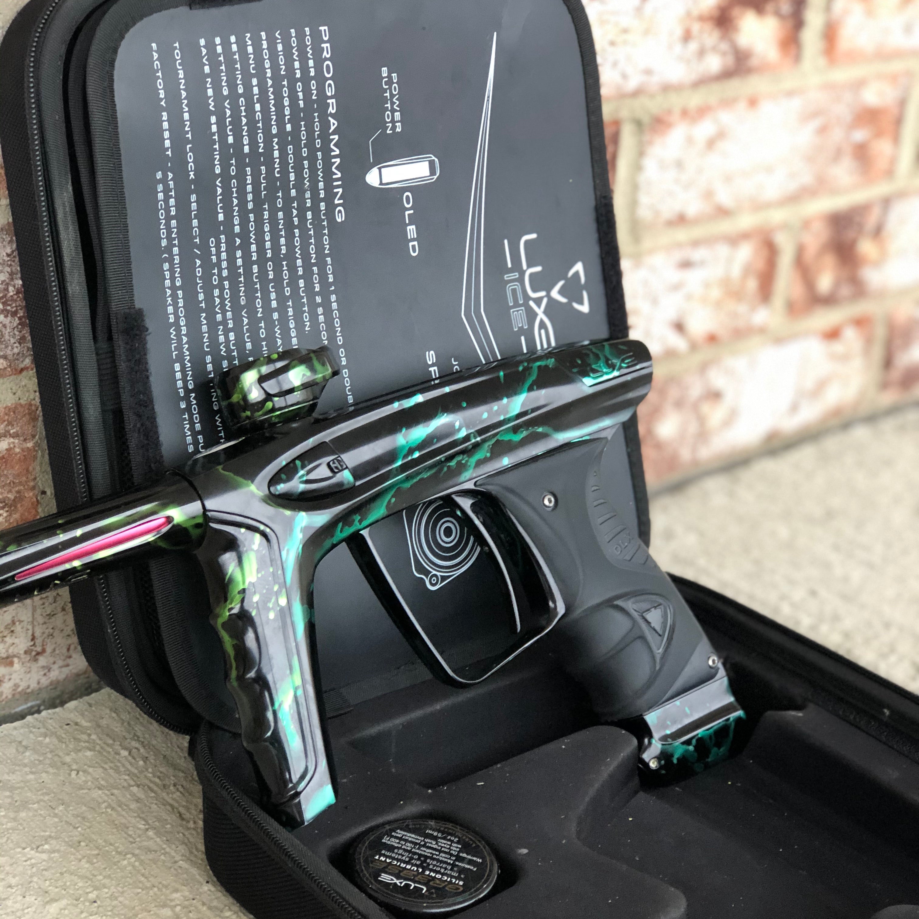 Used DLX Luxe Ice Paintball Gun - Green Splash
