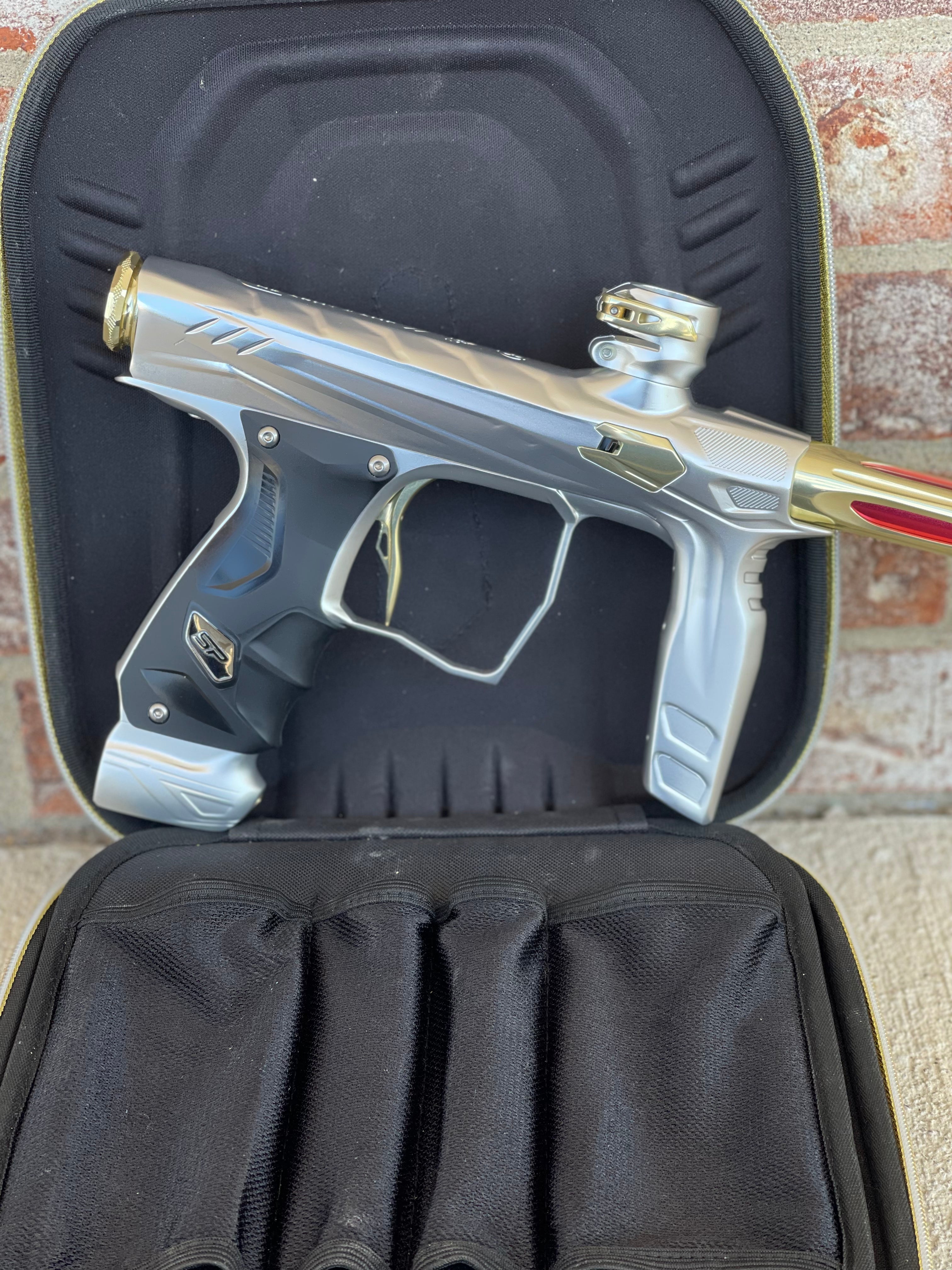 Used HK Army Shocker Amp Paintball Gun - Silver/ Gold