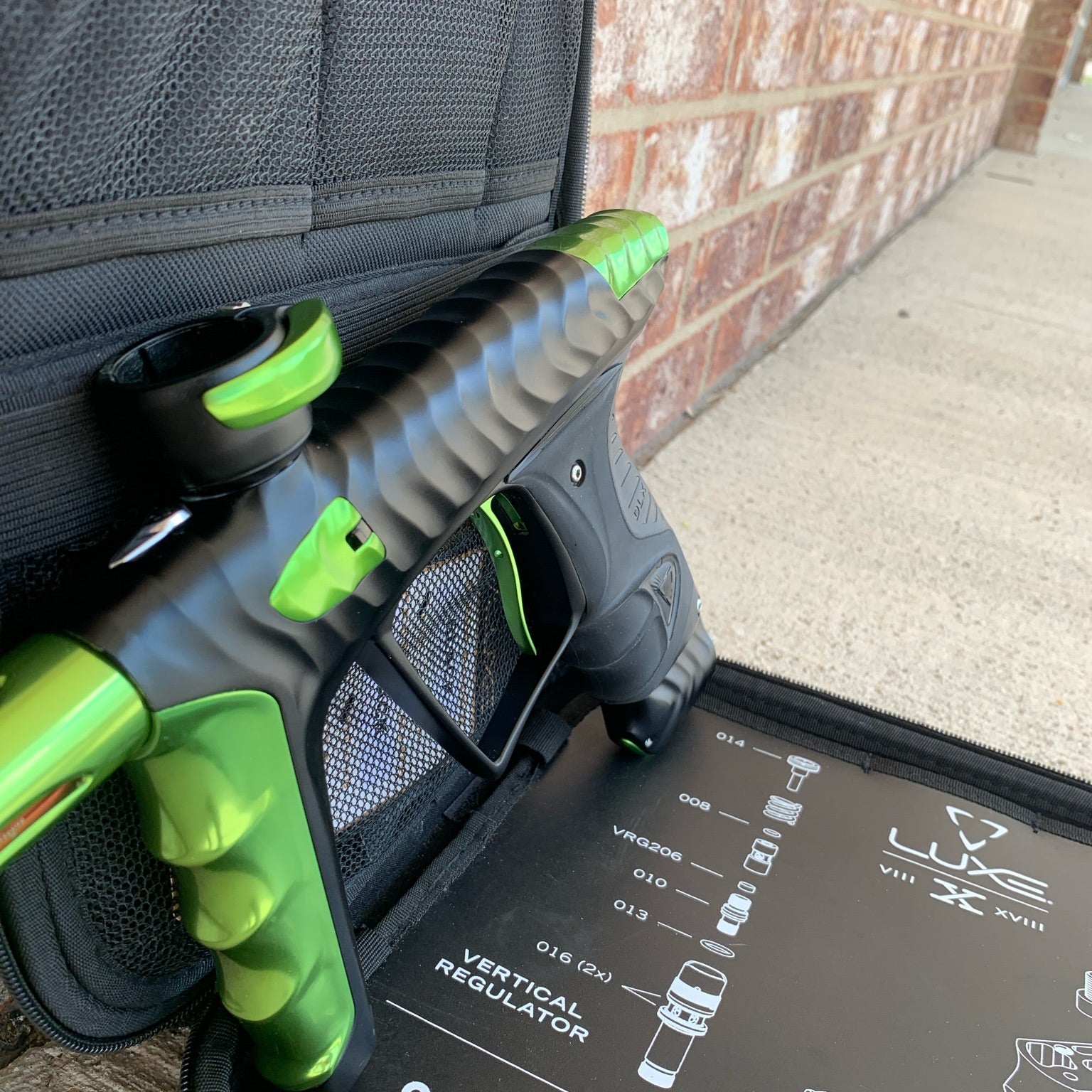 Used DLX HK Army Ripper Luxe X Paintball Gun - Black / Green
