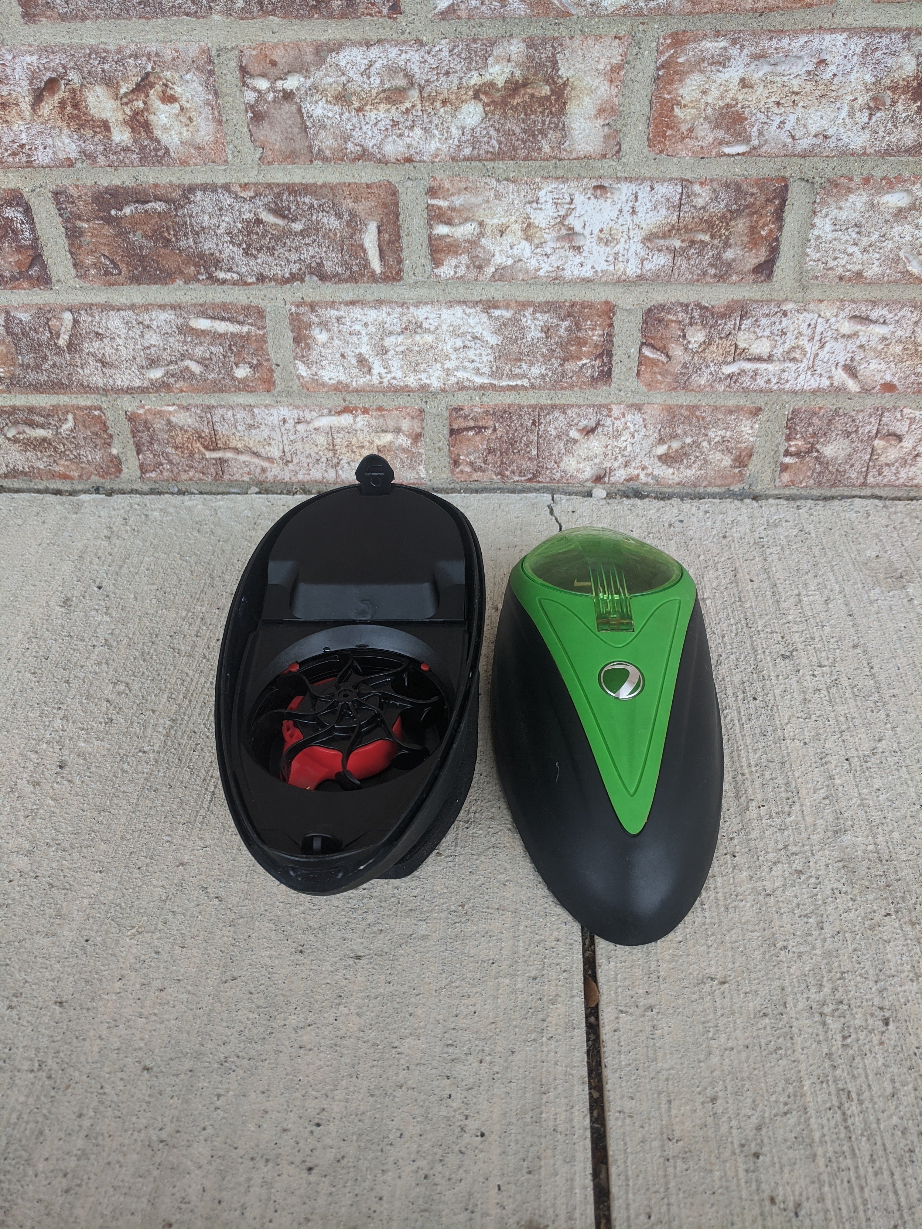 Used Dye LTR Paintball Loader- Lime