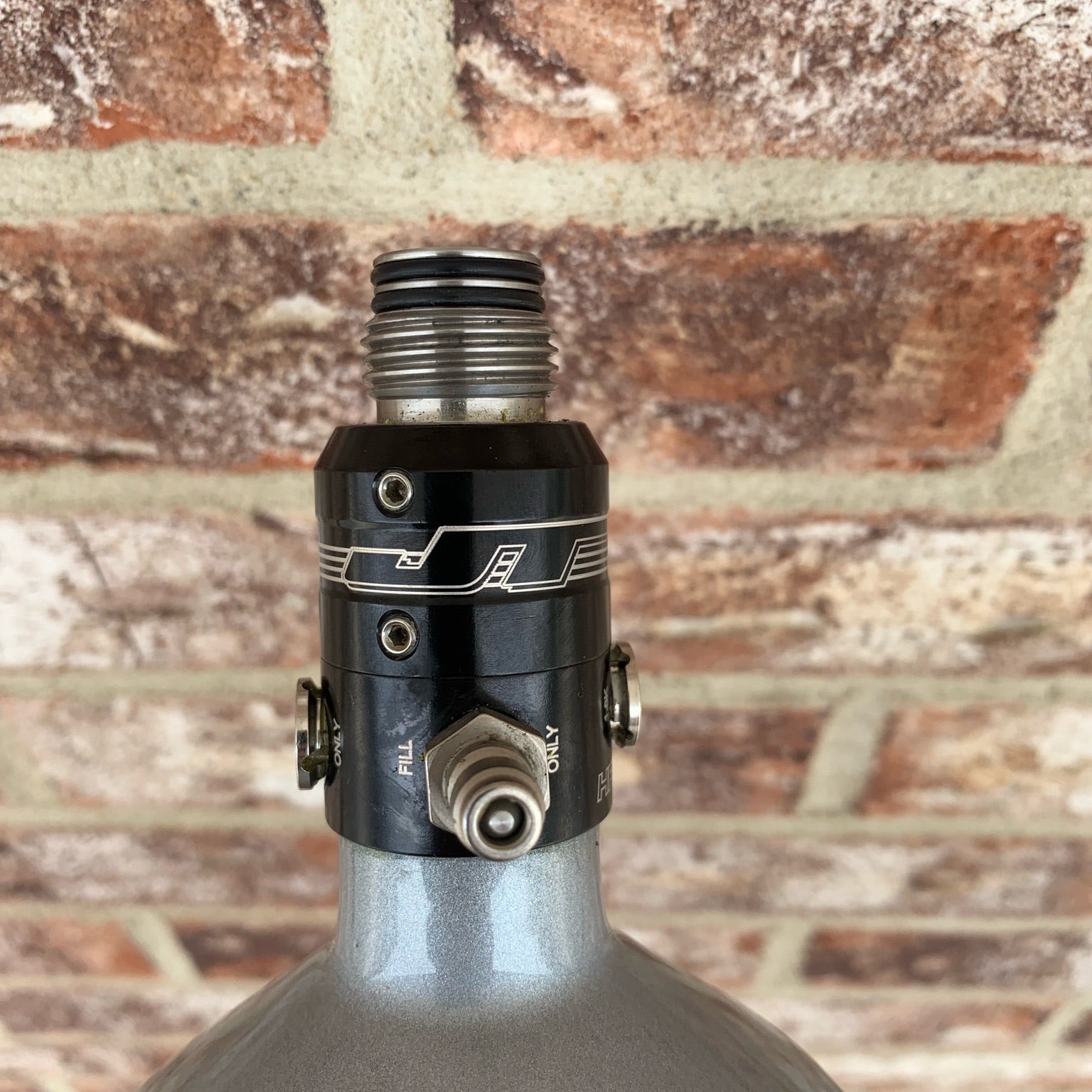 Used Infamous Hyperlight 80/4500 Paintball Tank - Silver w/ JT HAYMKR Regulator & Tank Case