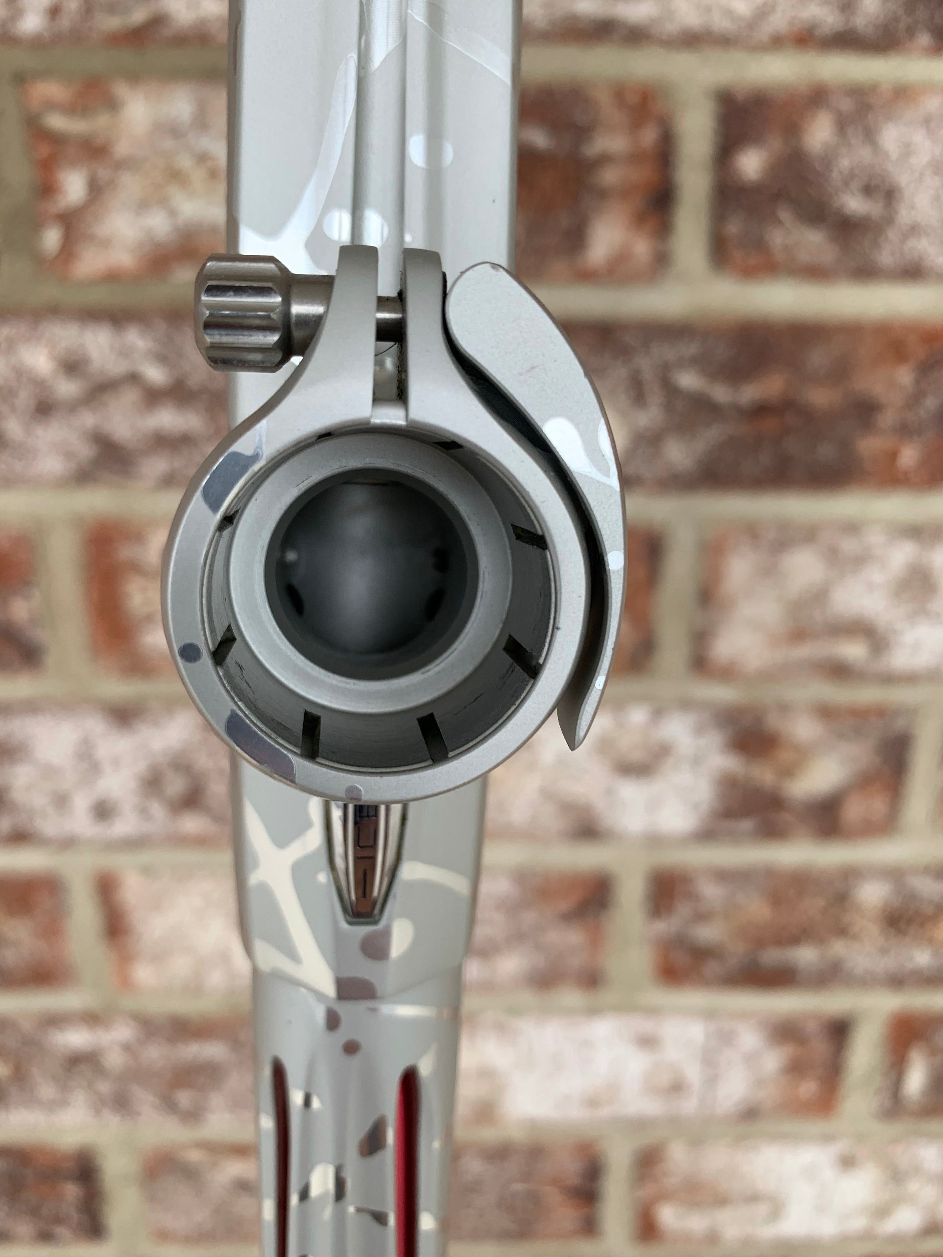 Used DLX Luxe Ice Paintball Gun - Silver 3D Splash
