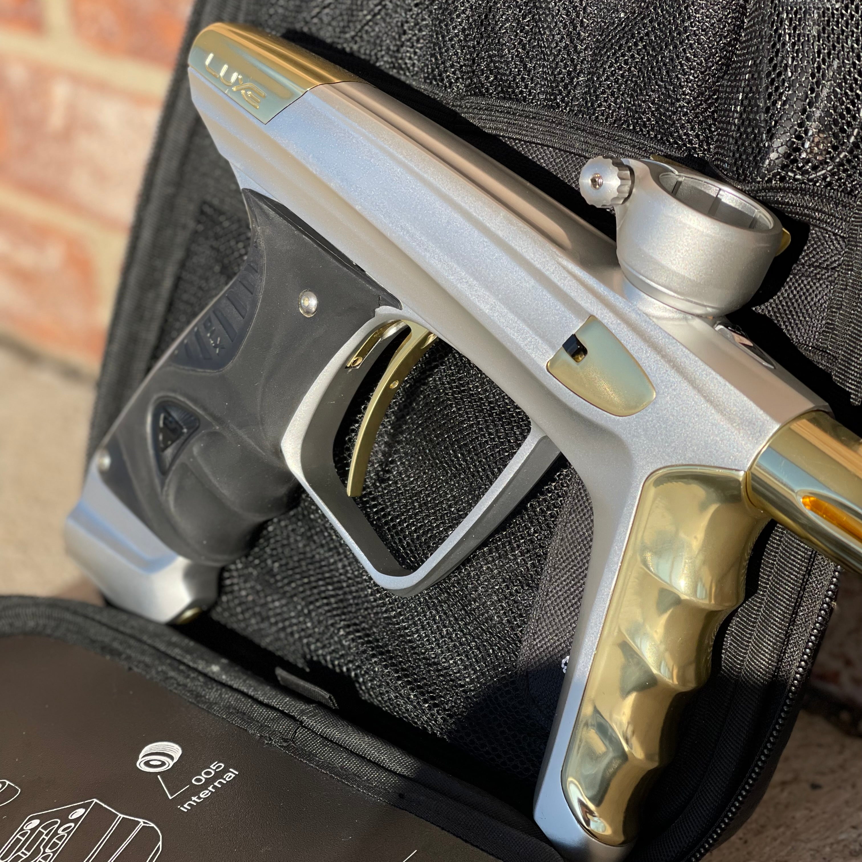 Used DLX Luxe X Paintball Gun - Dust White/Polished Gold