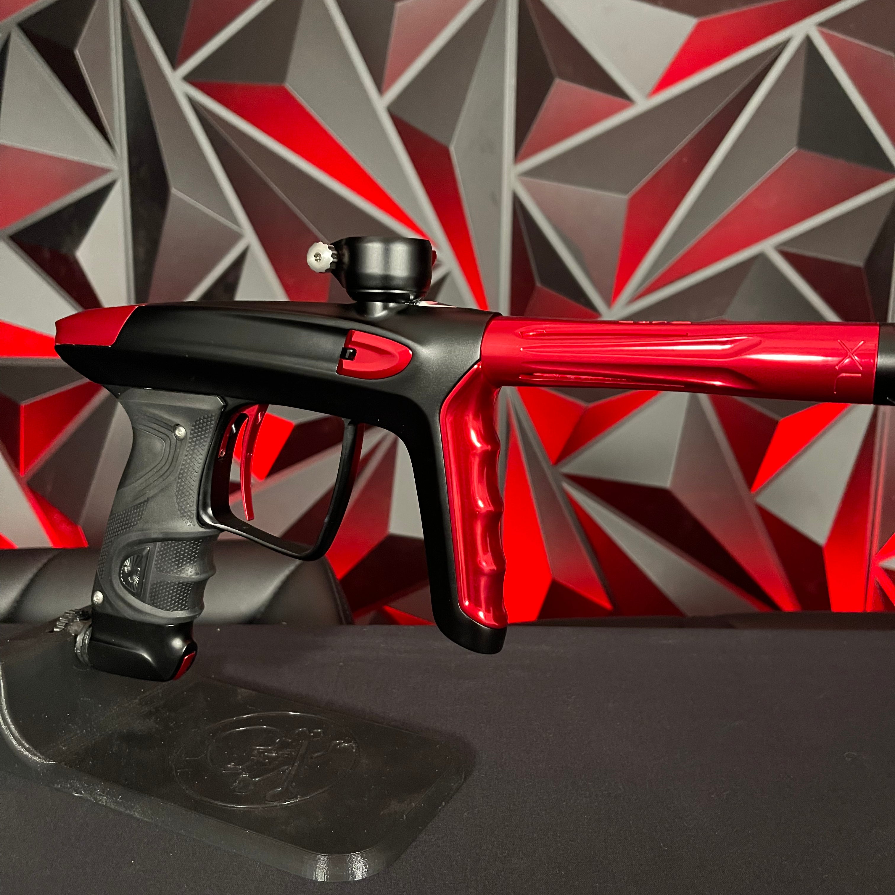 Used DLX Luxe TM40 Paintball Gun - Dust Black/Gloss Red