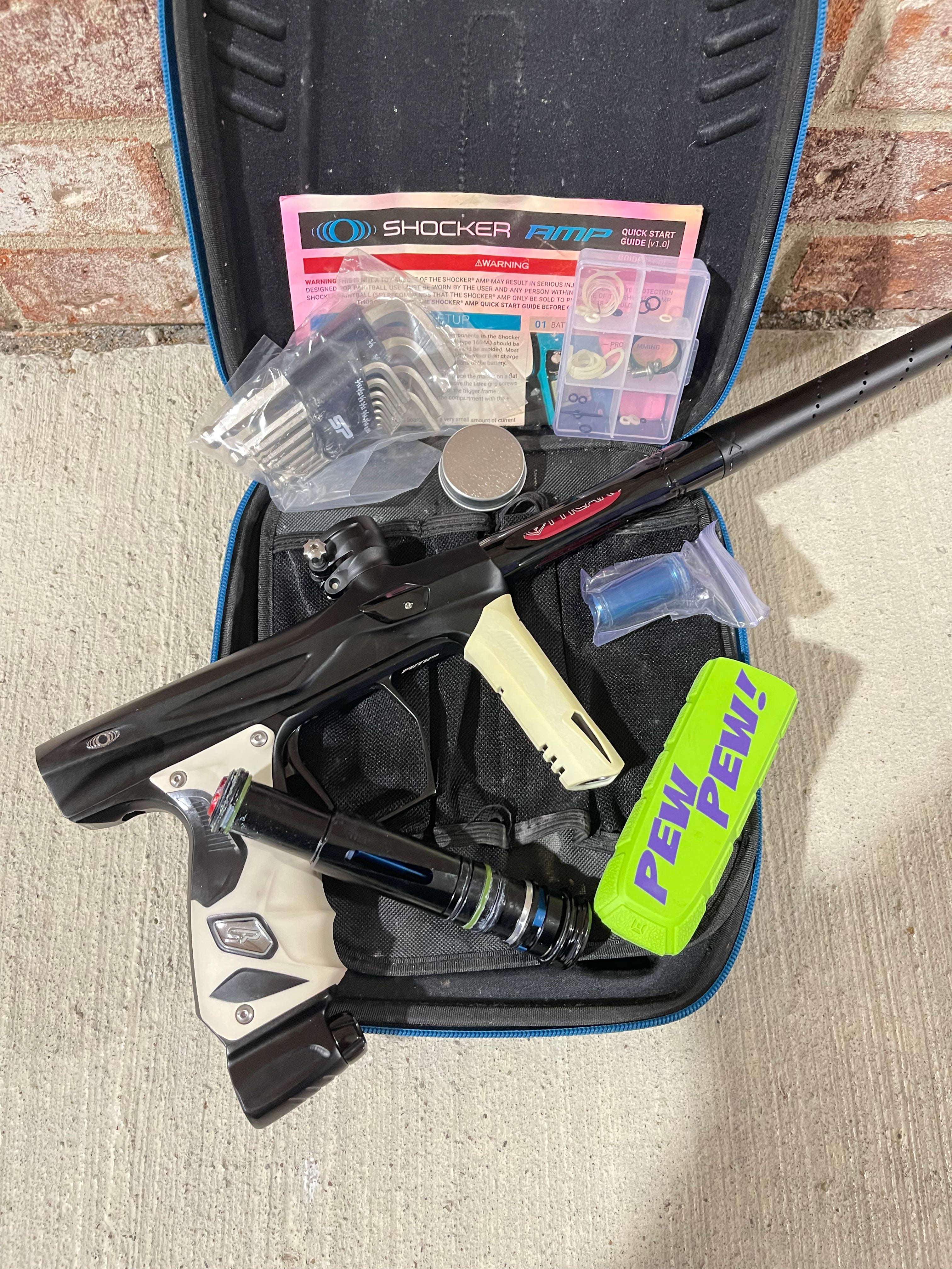 Used Shocker Amp Paintball Gun - Black w/ White Grips