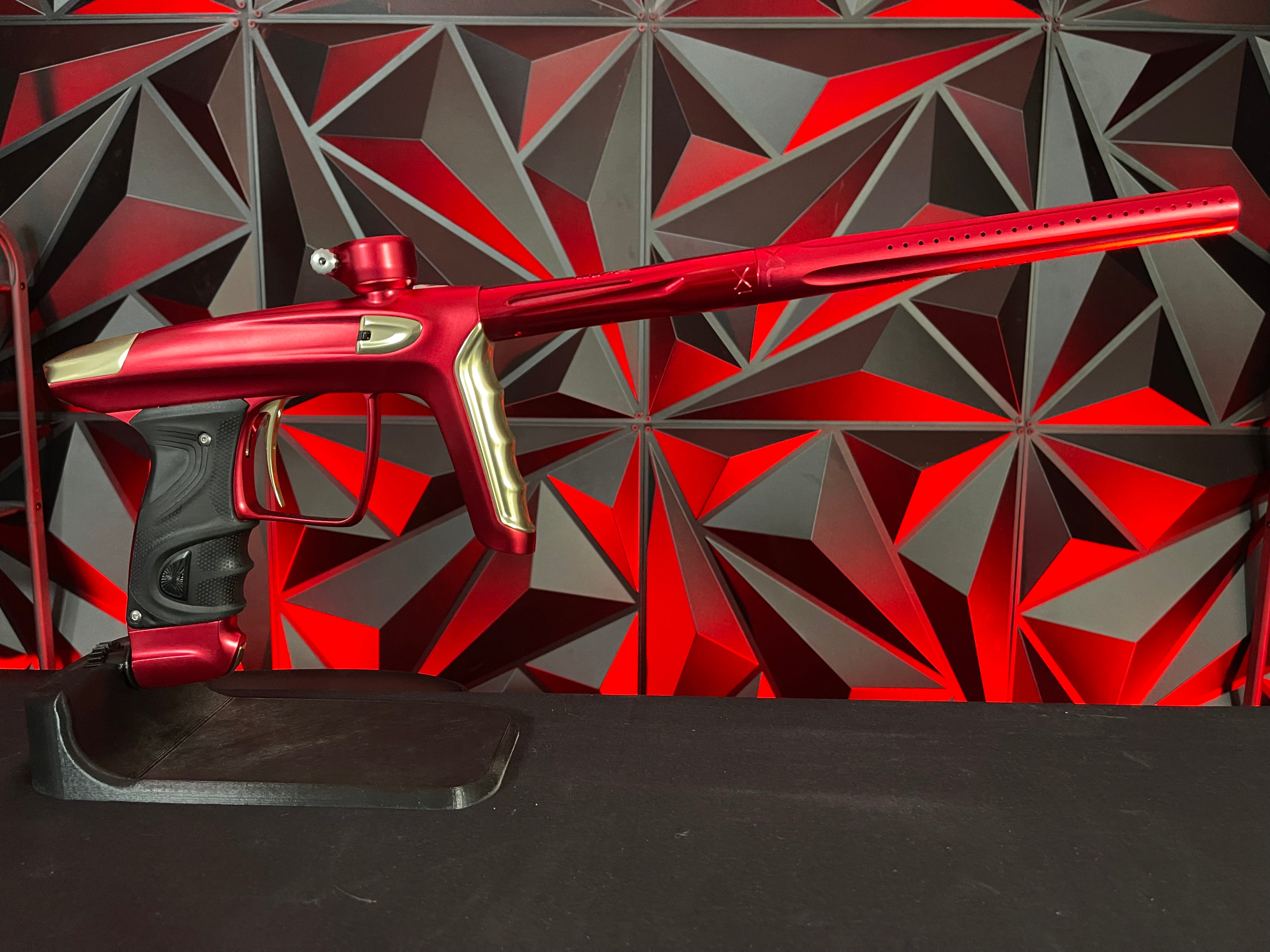 Used DLX Luxe TM40 Paintball Gun - Dust Red / Gloss Gold