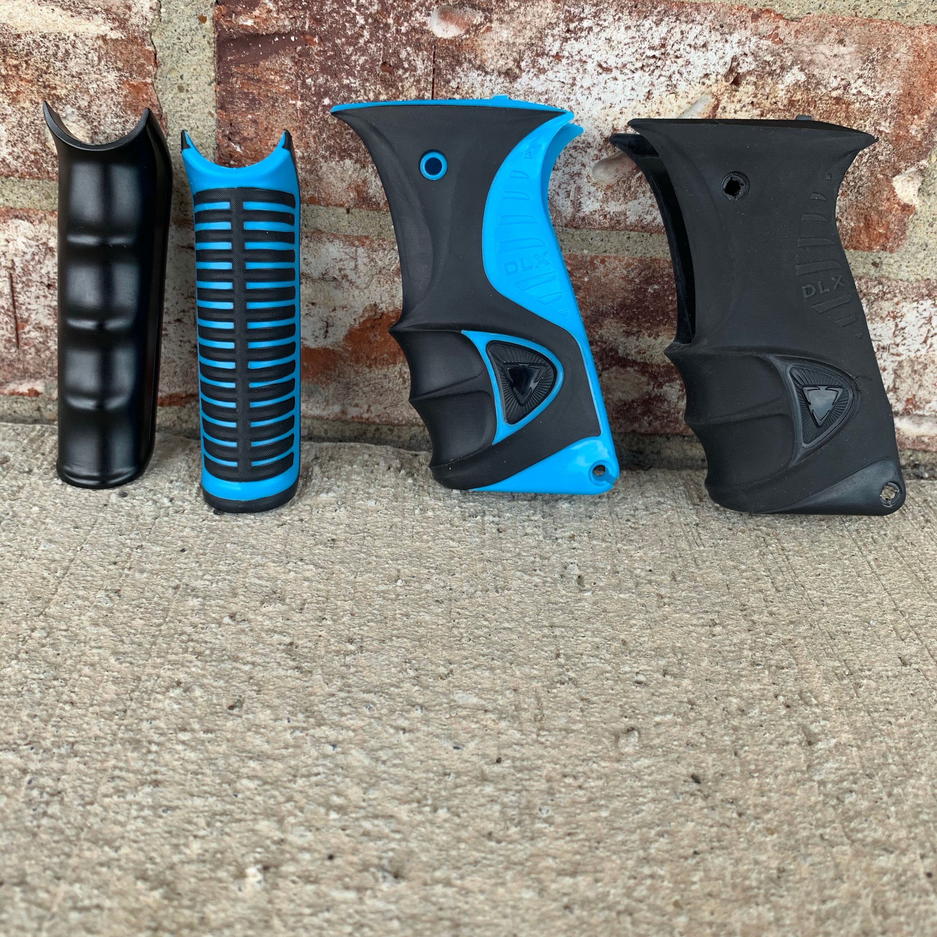 Used DLX Luxe Ice Grips