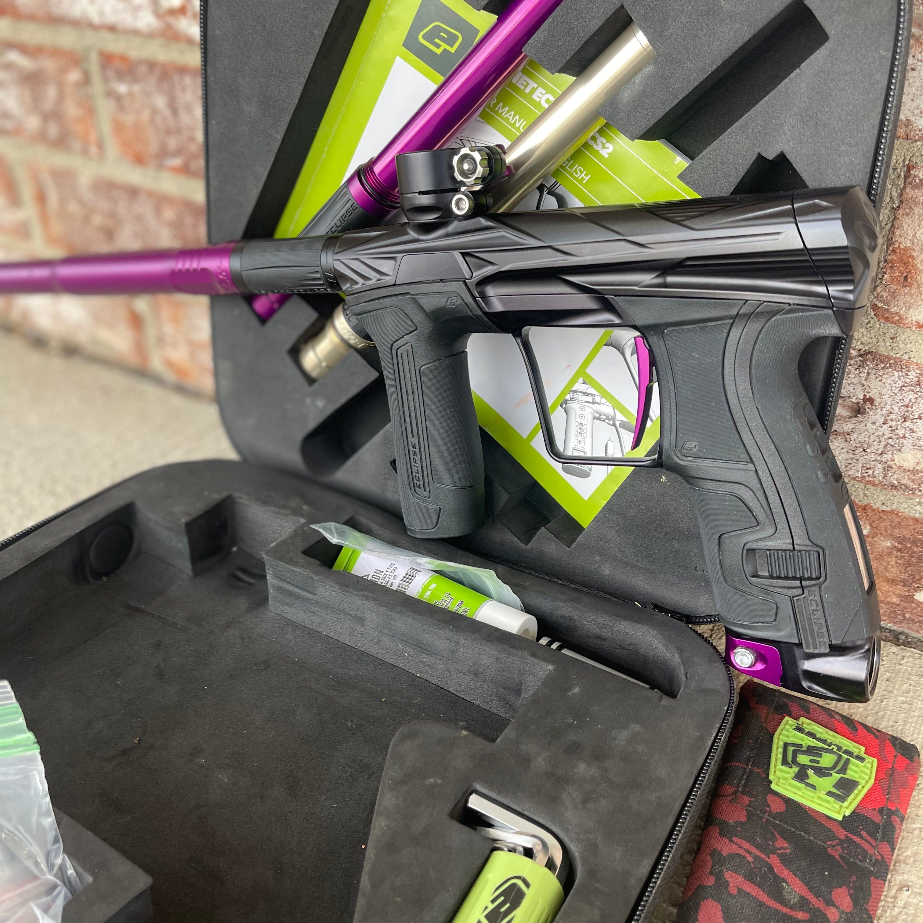Used Planet Eclipse/HK Army CS2 Pro Invader Paintball Gun - Black/Purple w/ 3 FL Backs