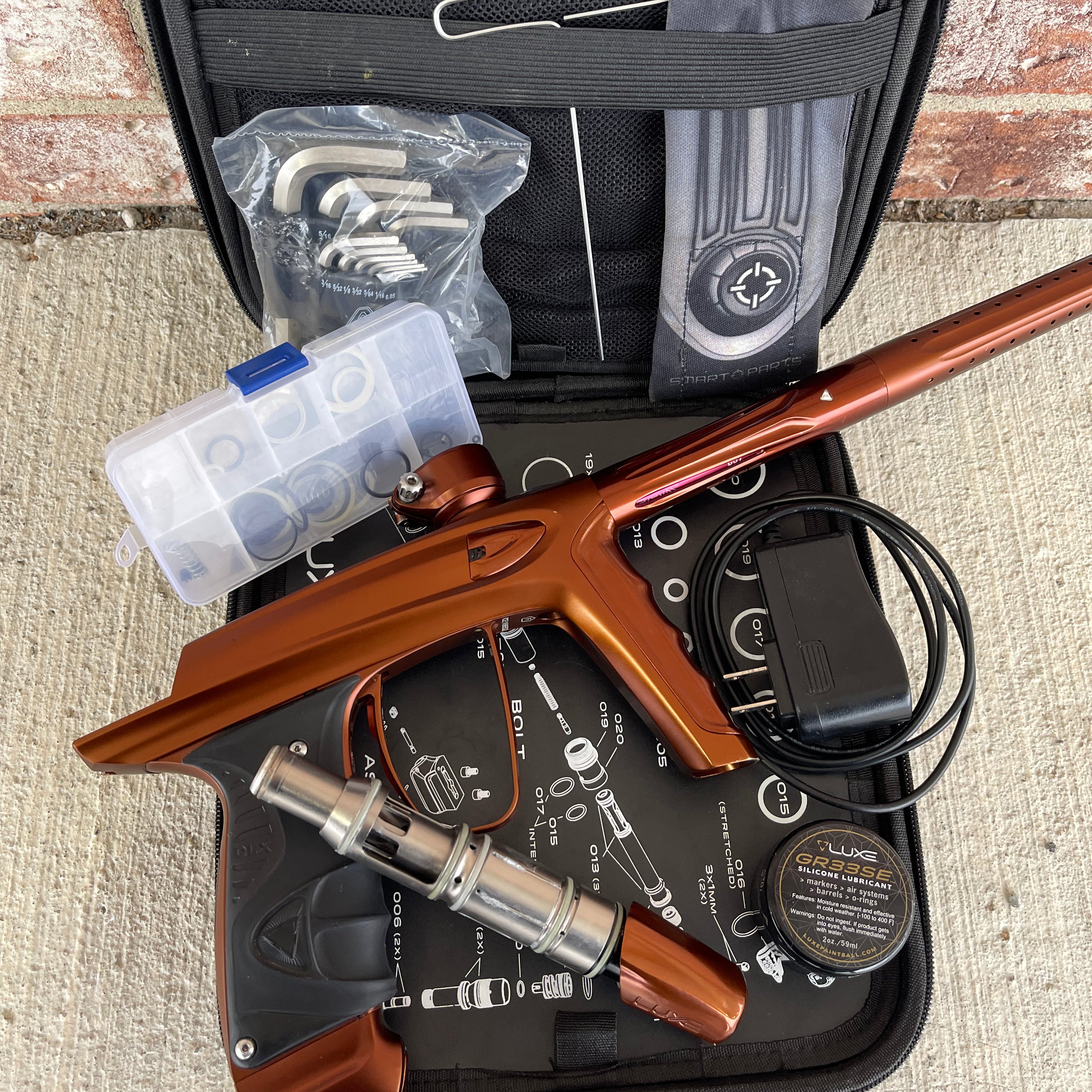 Used DLX Luxe Ice Paintball Gun - Dust Brown/Polished Brown