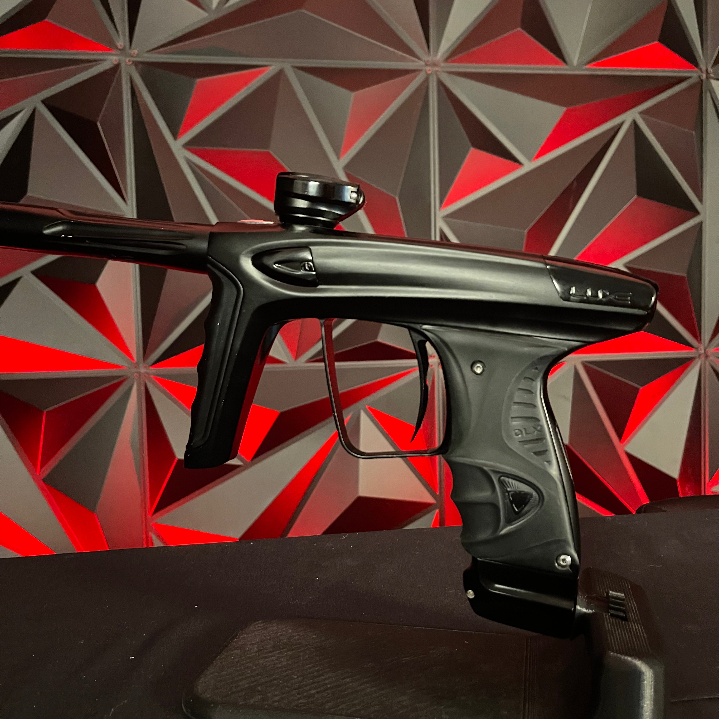 Used DLX Luxe Ice Paintball Gun - Dust Black