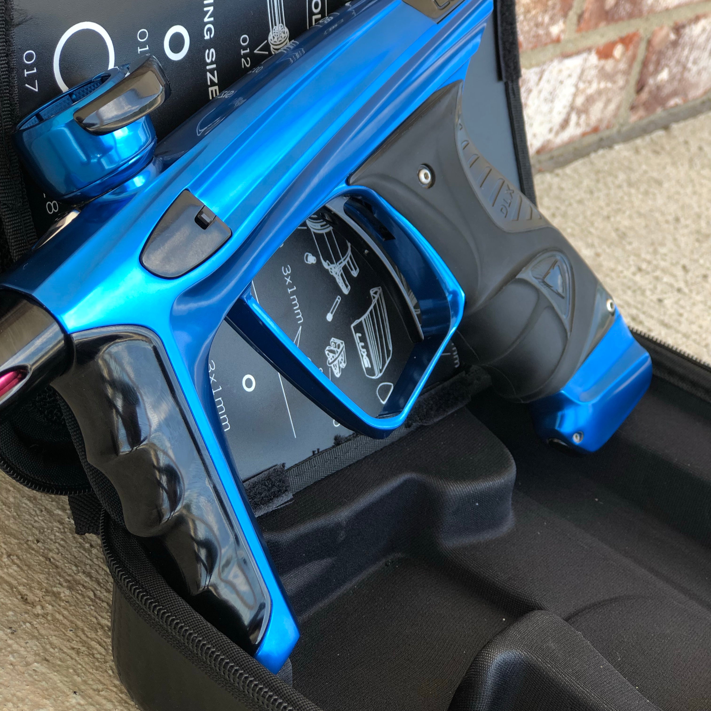 Used DLX Luxe X Paintball Gun - Polished Blue