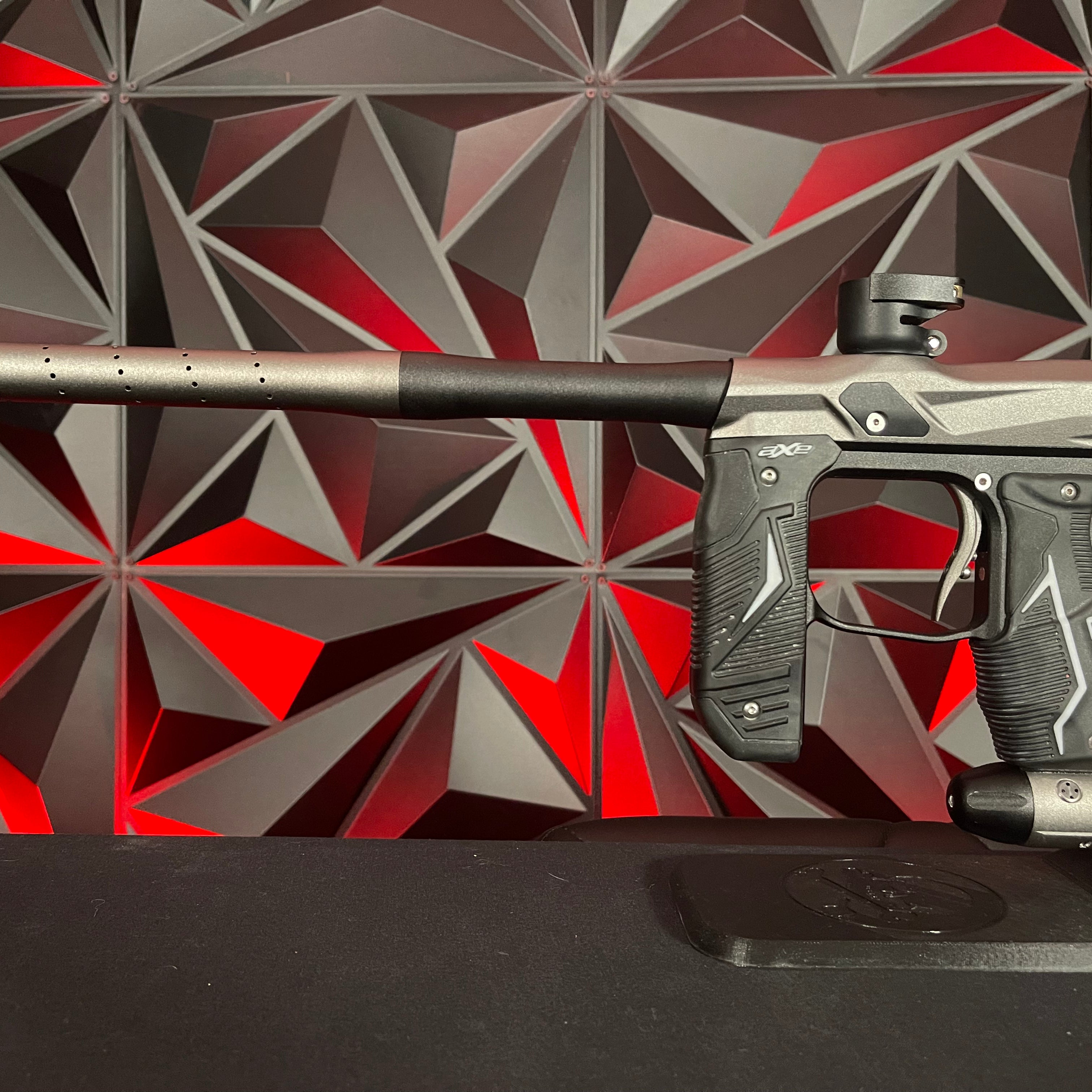 Used Empire Axe 2.0 - Grey/Black w/ XL HK Army Marker Case