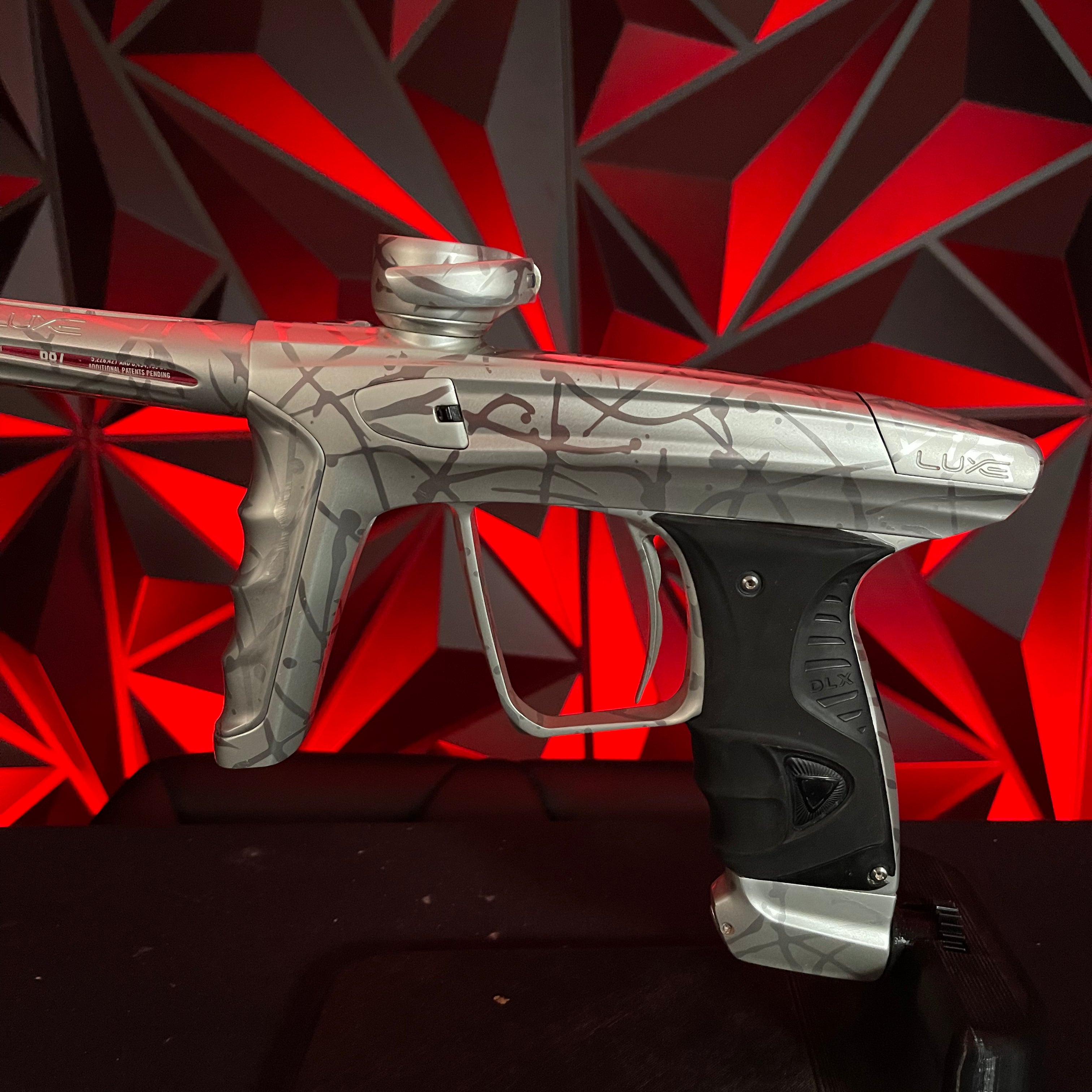 Used DLX Luxe X Paintball Gun - Silver Splash
