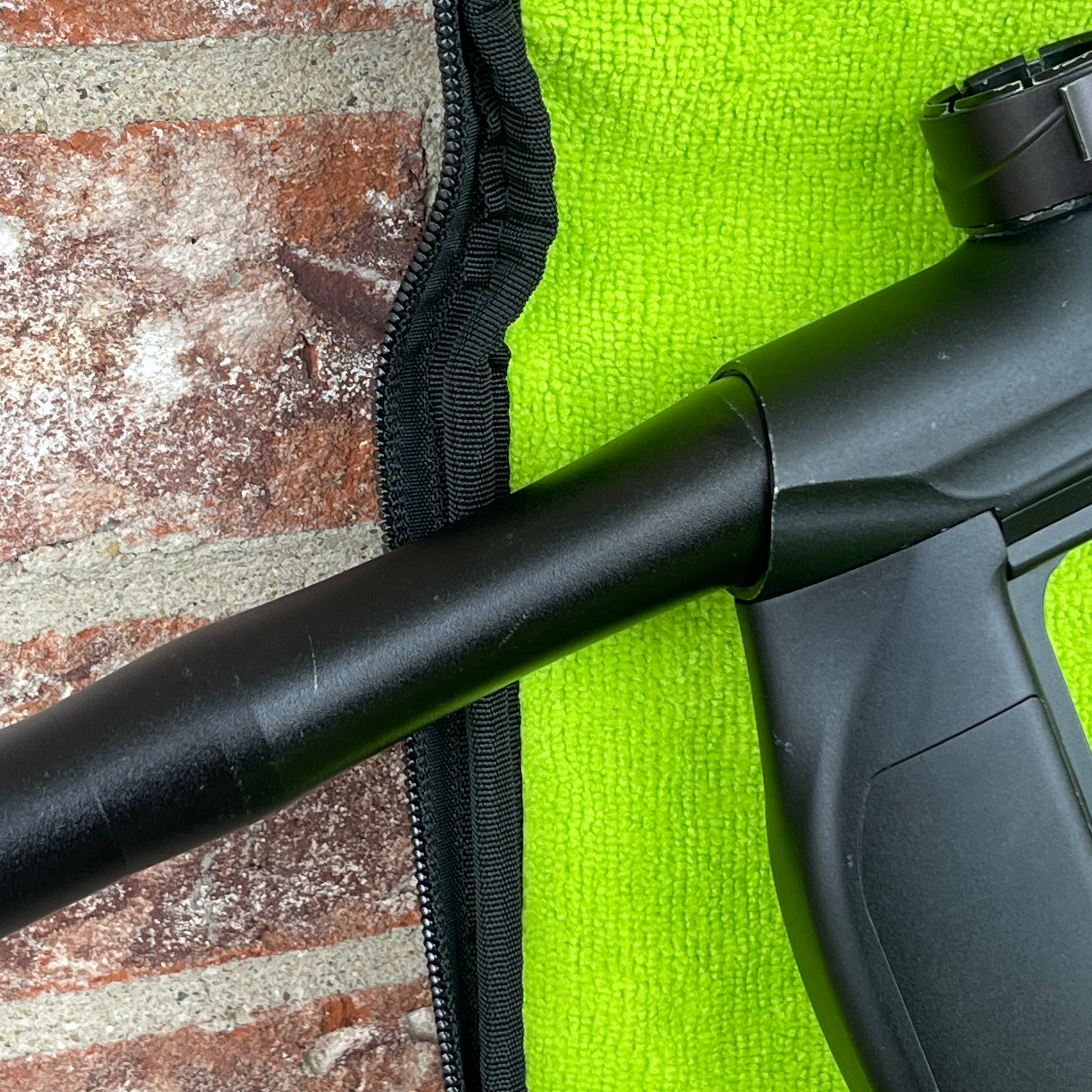 Used Empire Axe Paintball Gun - Black w/ Low rise Feedneck & Exalt Case