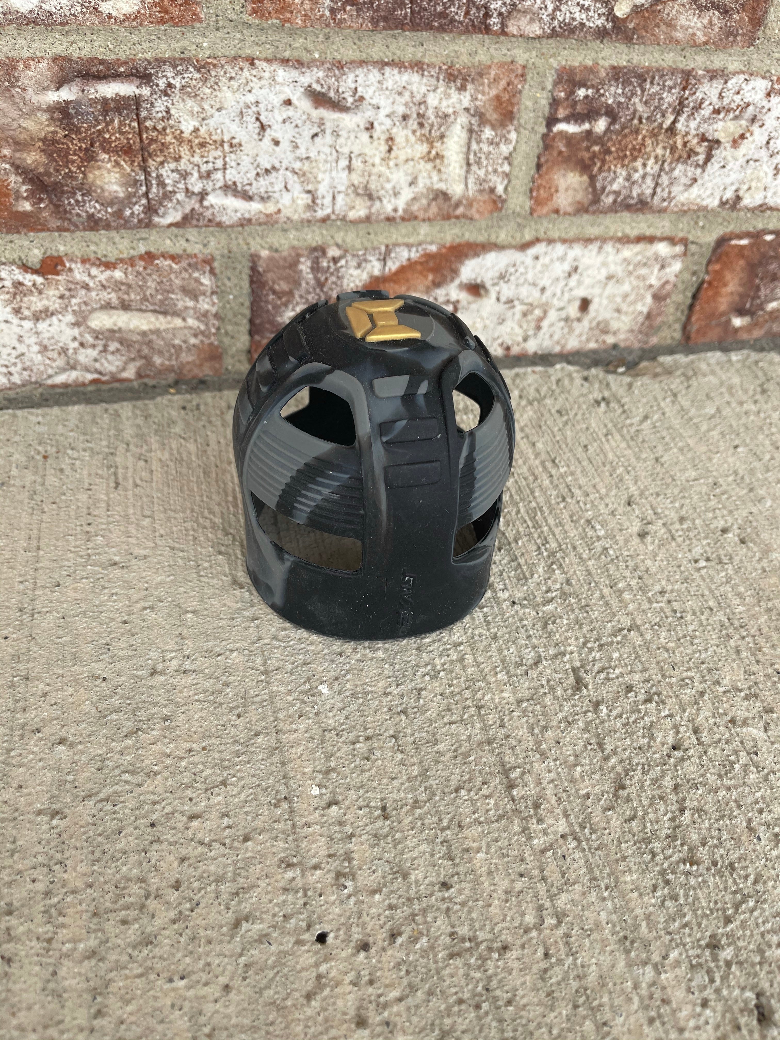 Used Exalt Tank Grip- Black/Grey Swirl