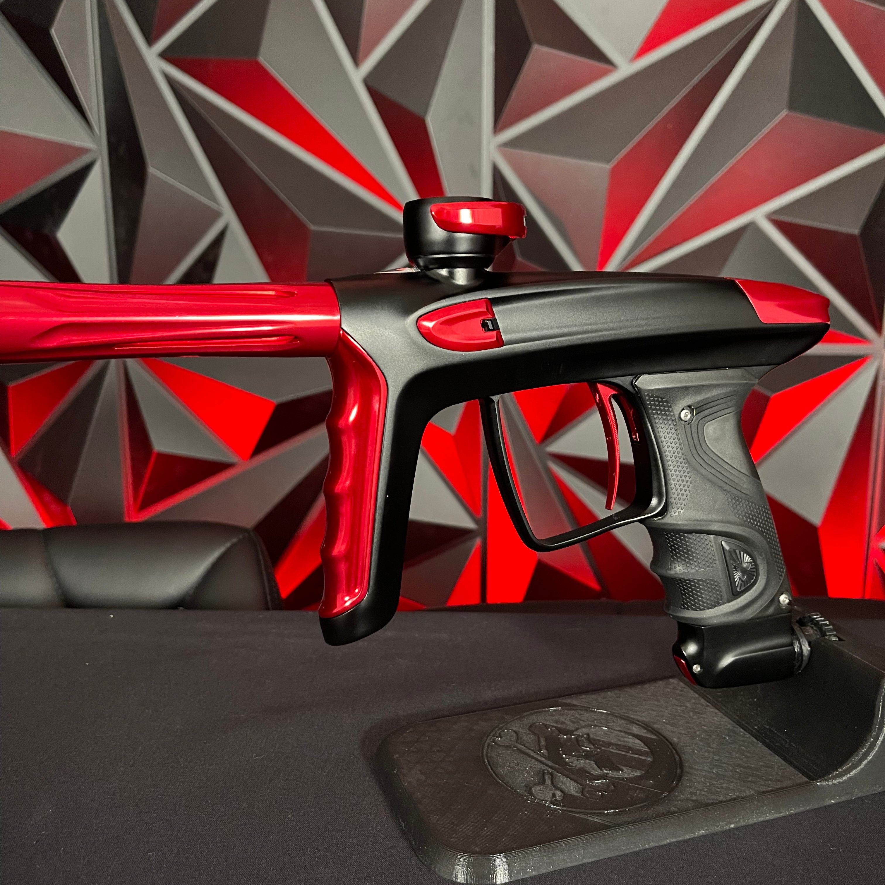 Used DLX Luxe TM40 Paintball Gun - Dust Black/Gloss Red