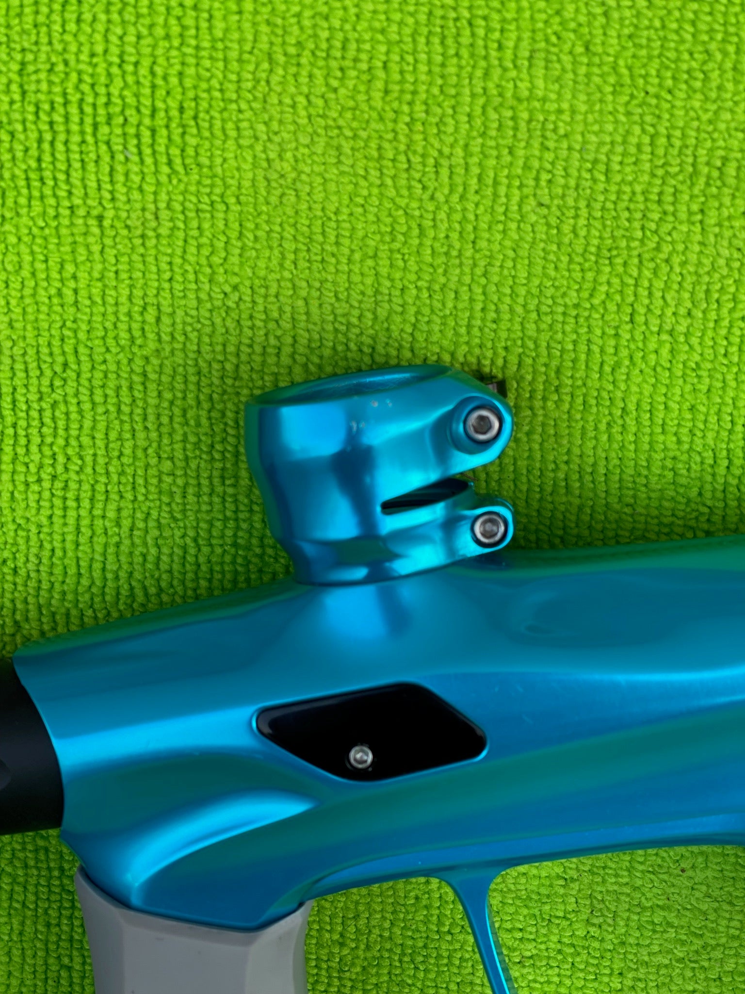 Used Shocker RSX Paintball Gun - Gloss Teal