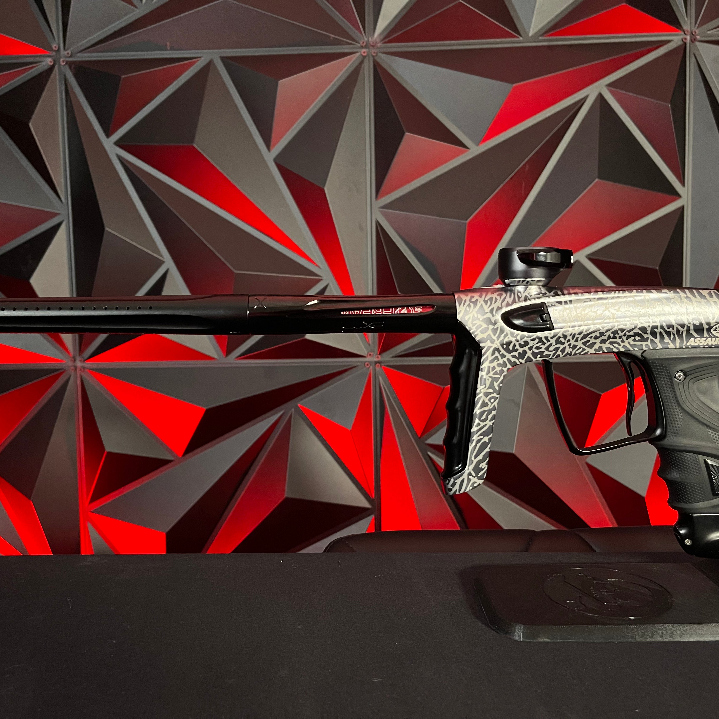 Used DLX TM40 Paintball Gun - LE Assault