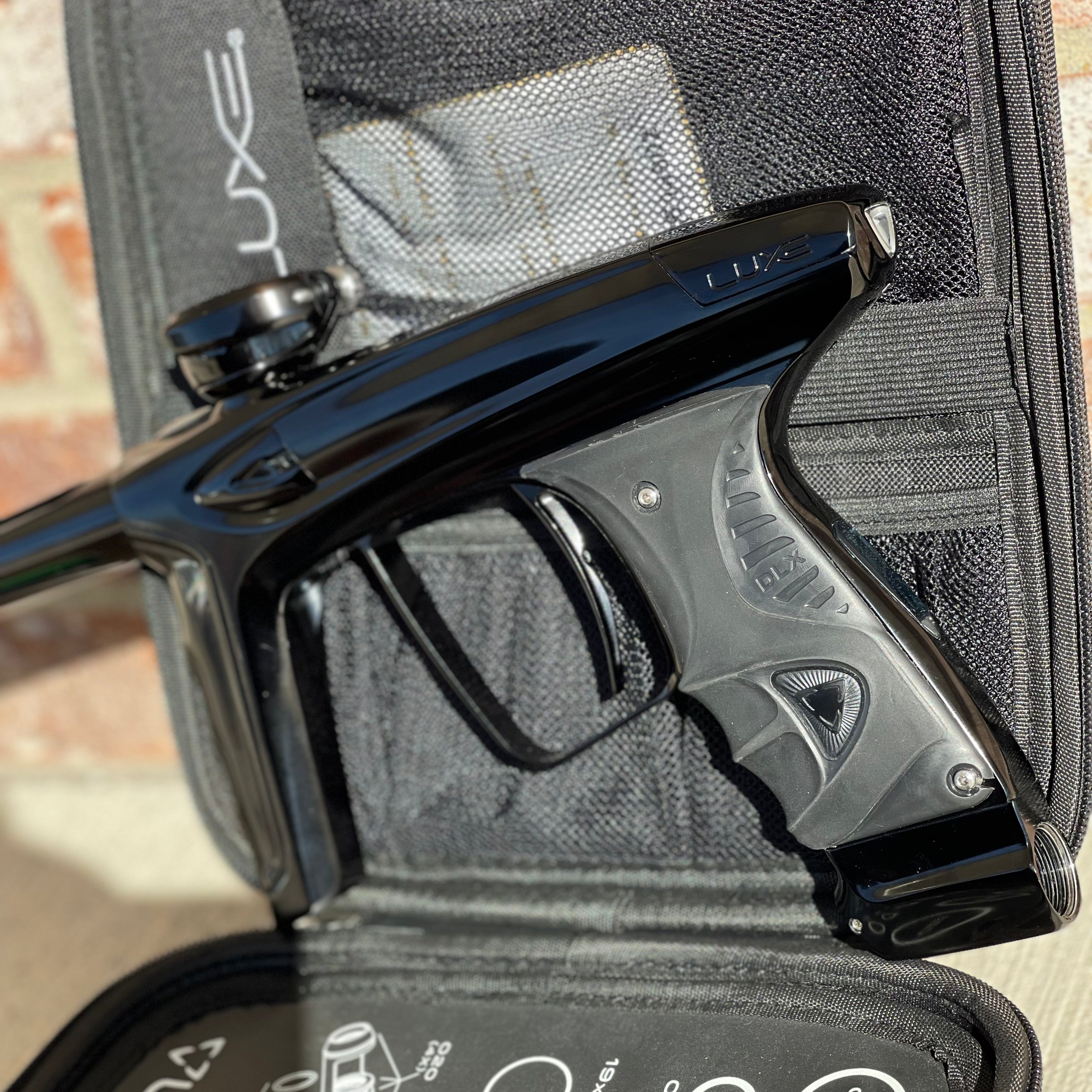 Used DLX Luxe Ice Paintball Gun - Polished Black w/ Encore Bolt