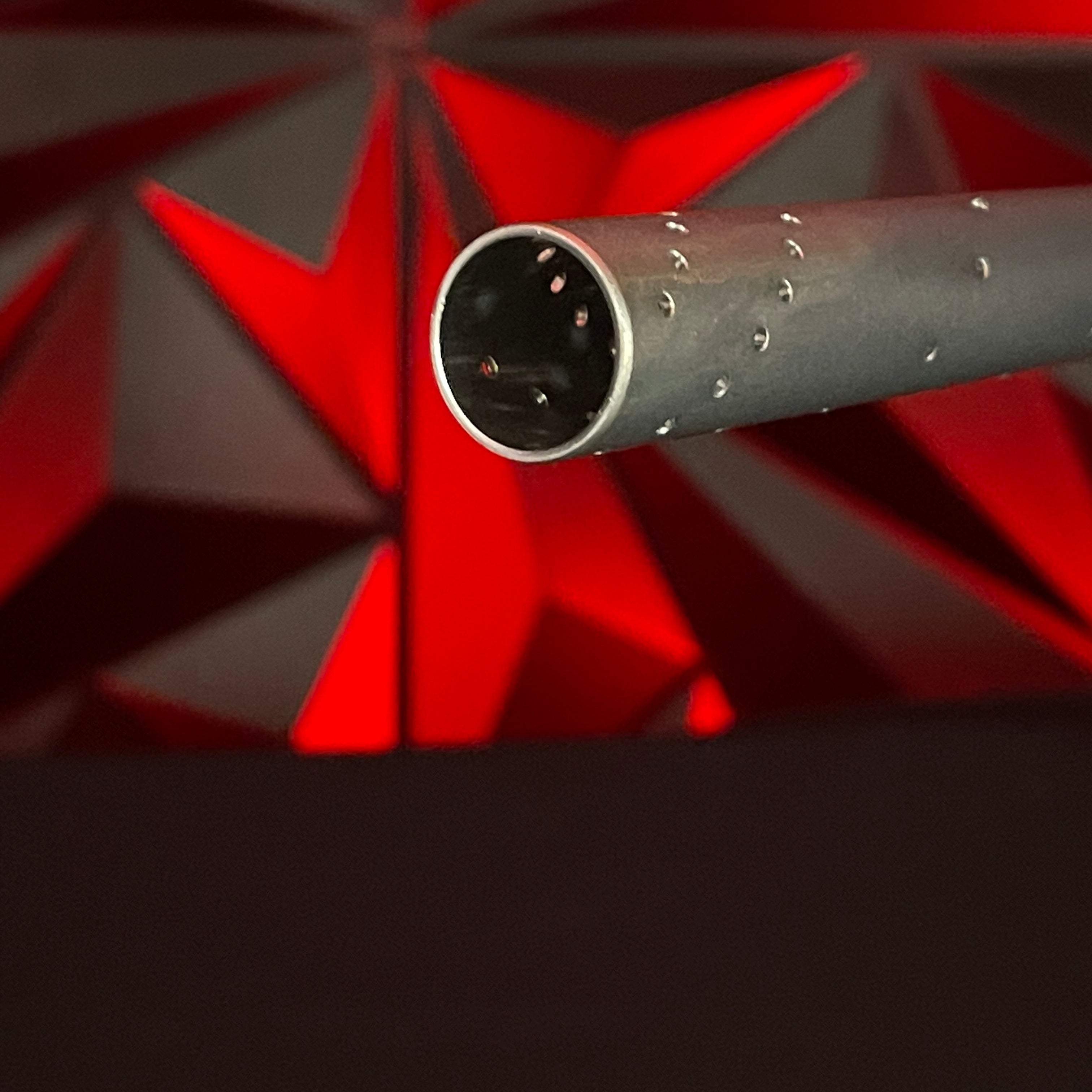 Used Planet Eclipse Geo 4 Paintball Gun - Silver/Purple w/2 FL Inserts