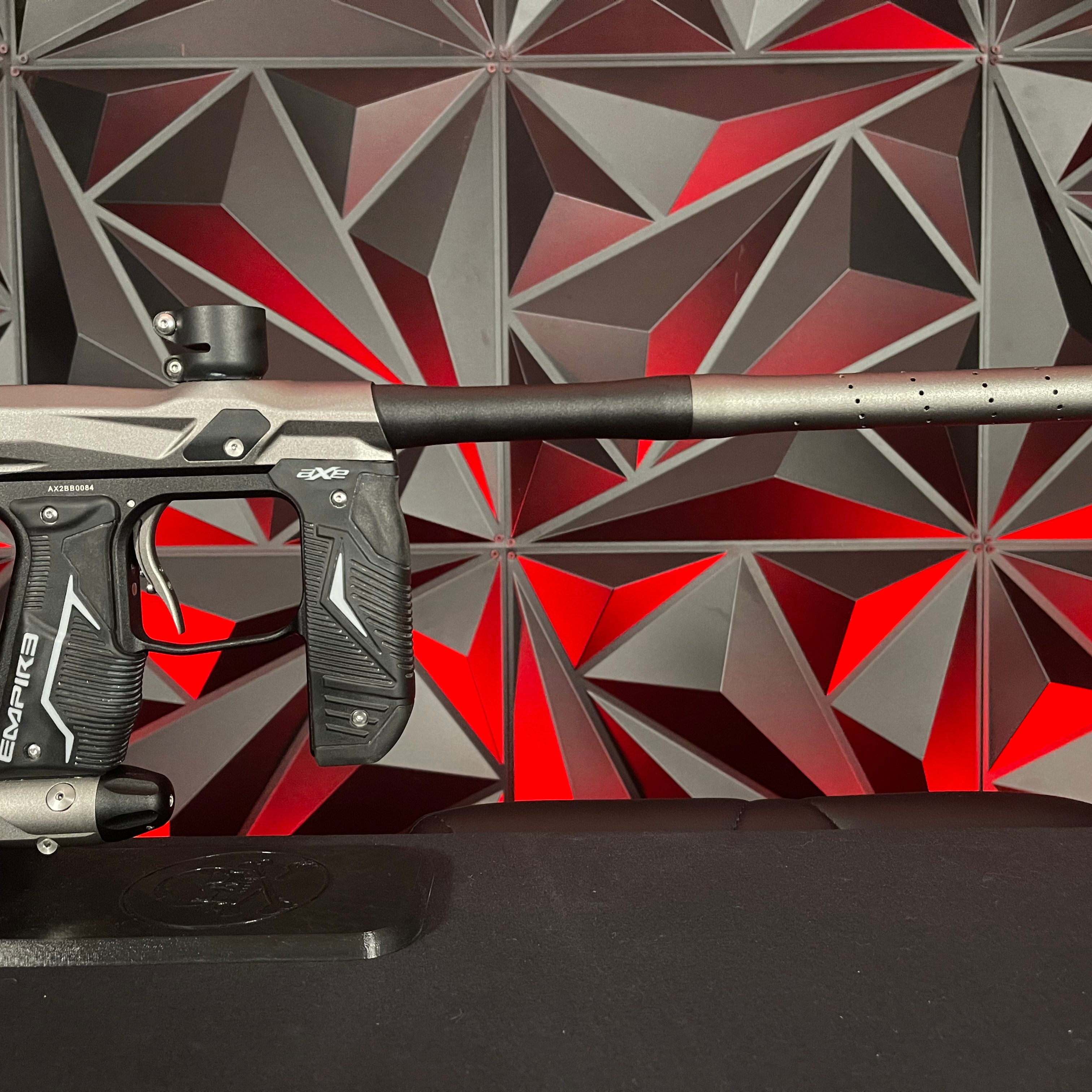 Used Empire Axe 2.0 - Grey/Black w/ XL HK Army Marker Case