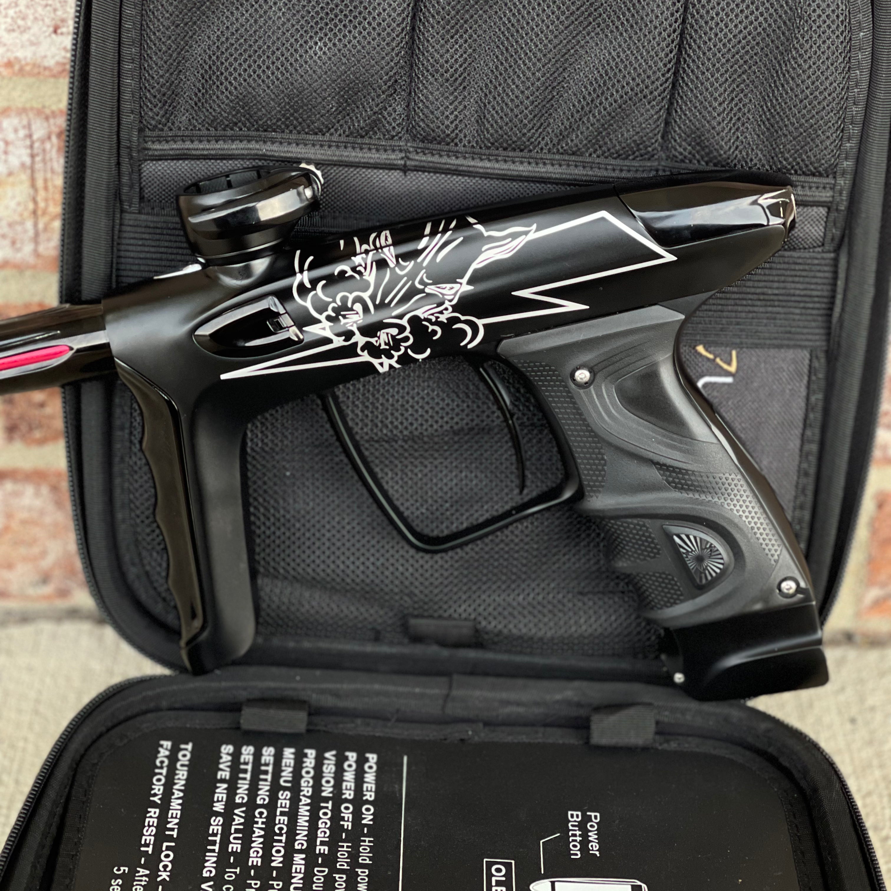 Used DLX Luxe TM40 Paintball Gun - LE Thunderhorse
