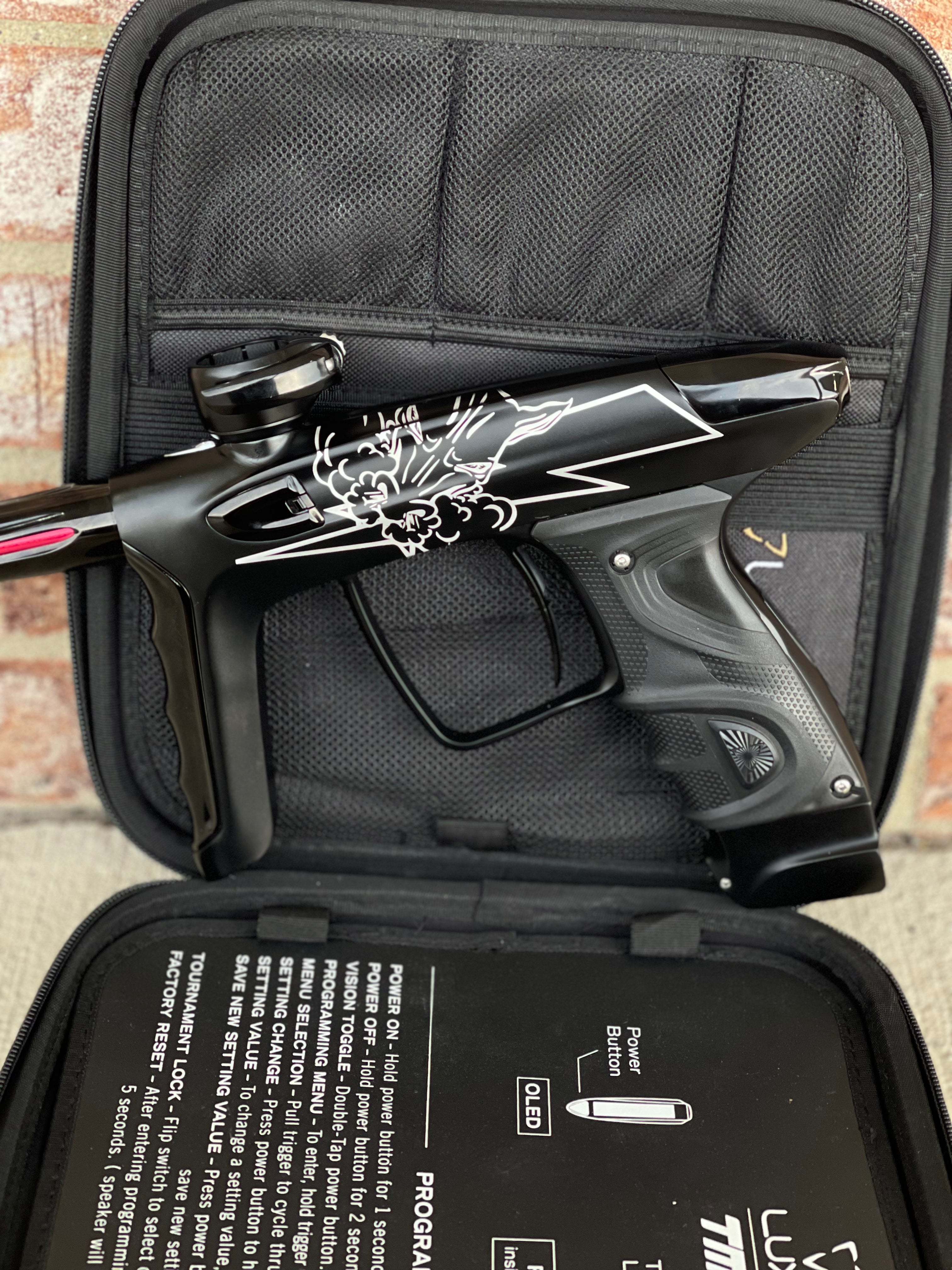 Used DLX Luxe TM40 Paintball Gun - LE Thunderhorse