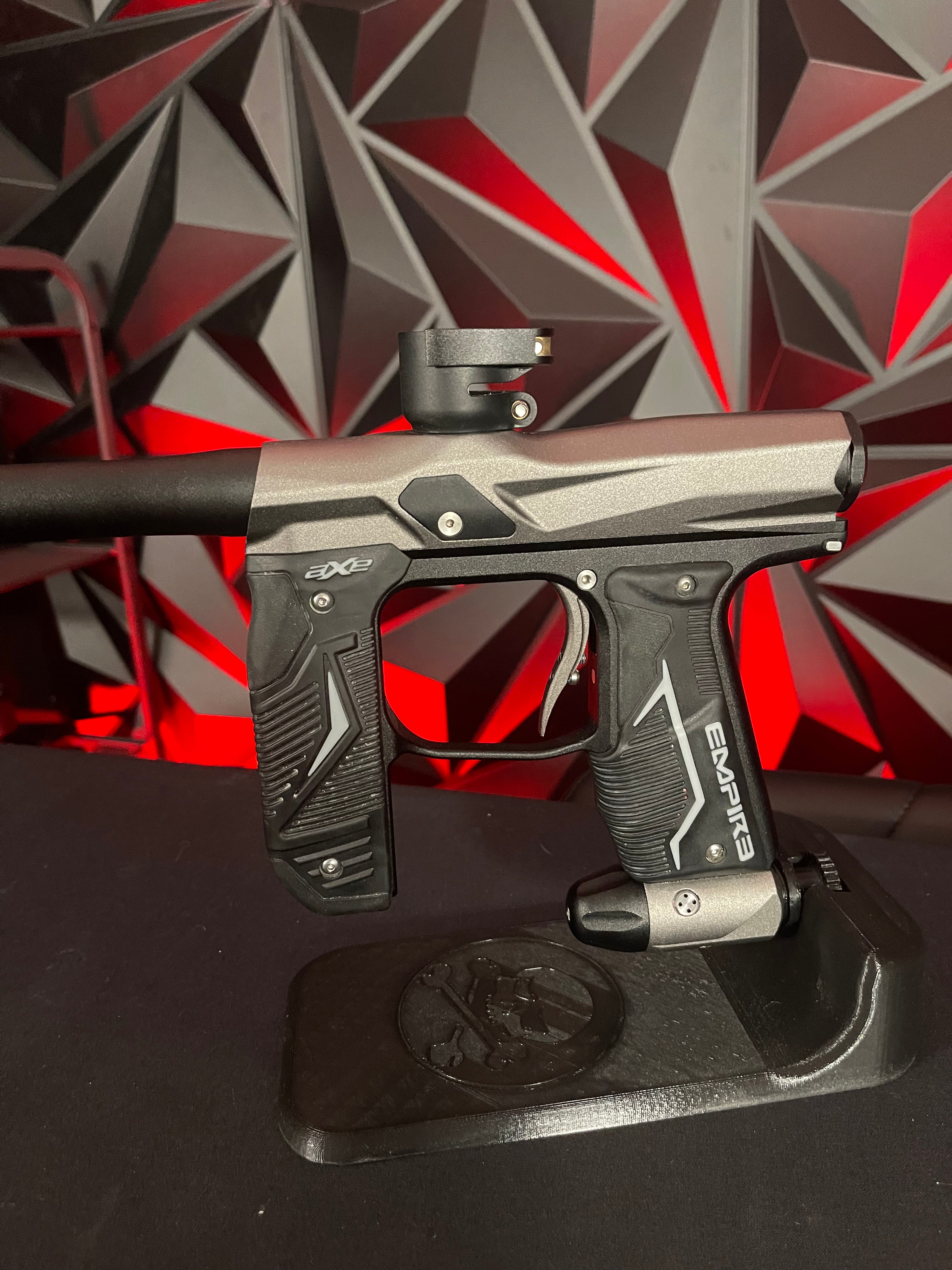 Used Empire Axe 2.0 - Grey/Black w/ XL HK Army Marker Case